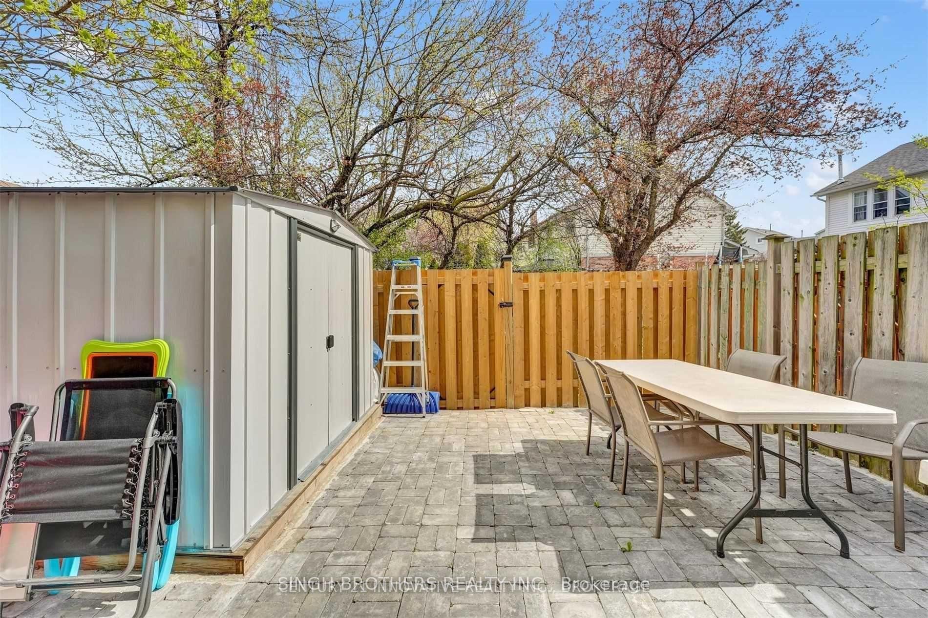Photo 1 of 65 Elmvale Avenue, Brampton, Heart Lake West — HOMEH