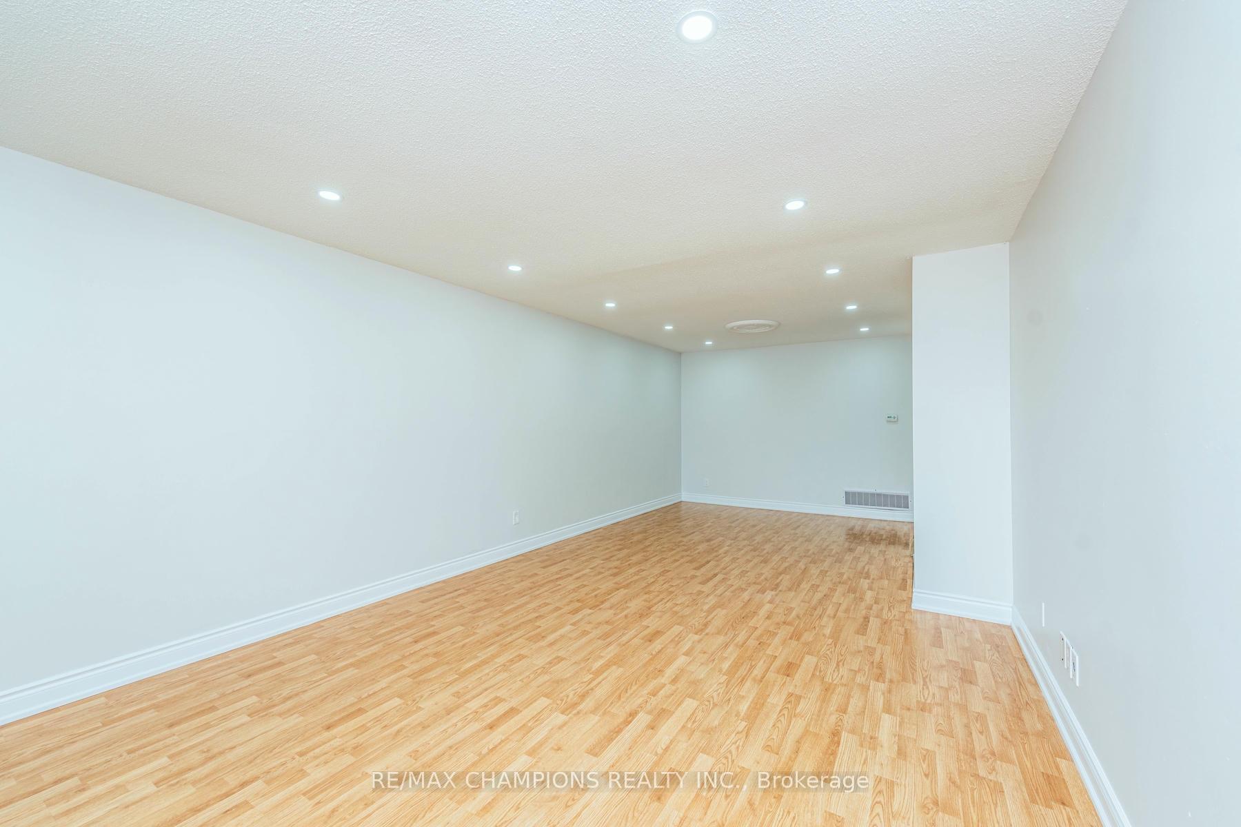 Photo 27 of 53 Jellicoe Crescent, Brampton, Northgate — HOMEH