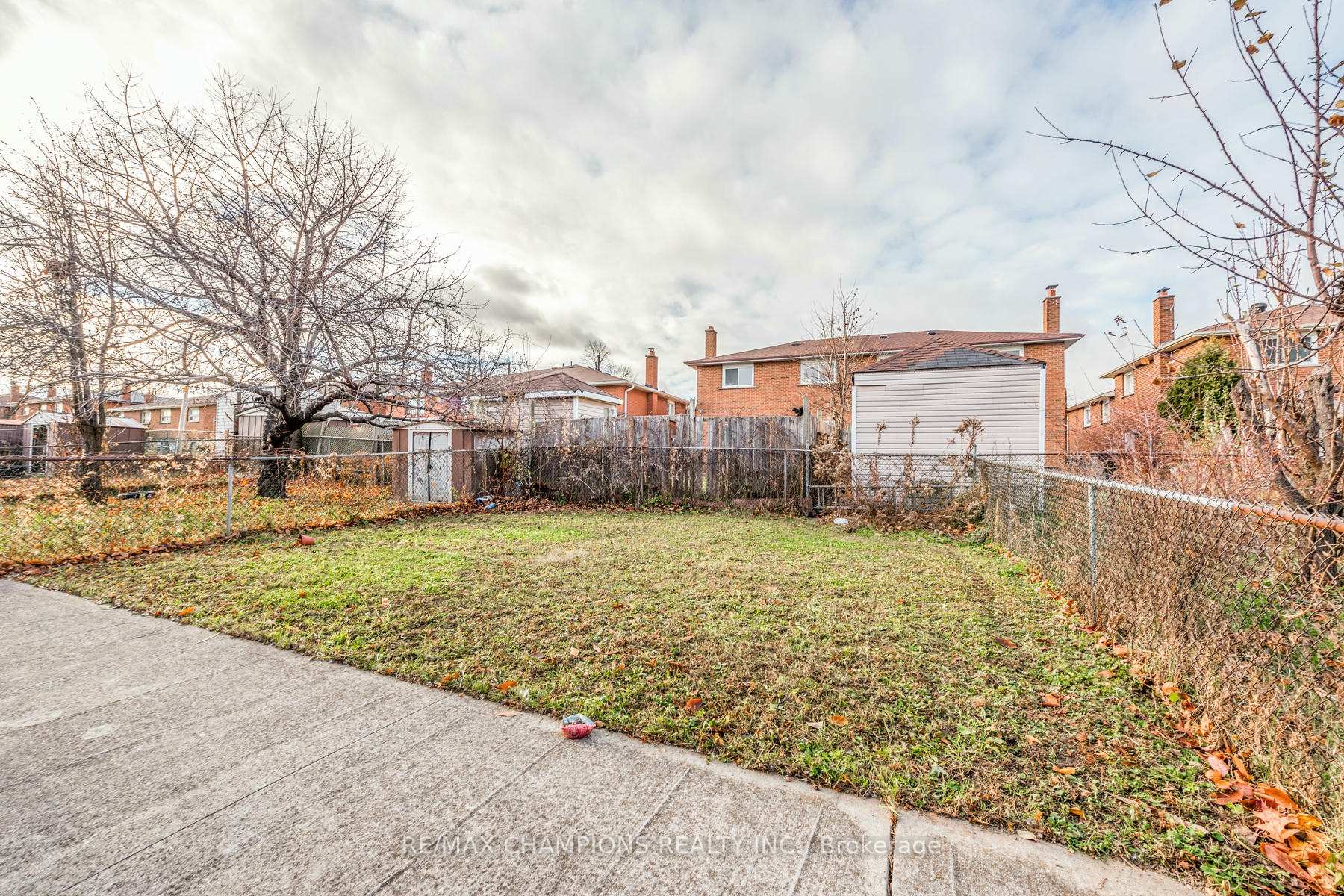 Photo 31 of 53 Jellicoe Crescent, Brampton, Northgate — HOMEH