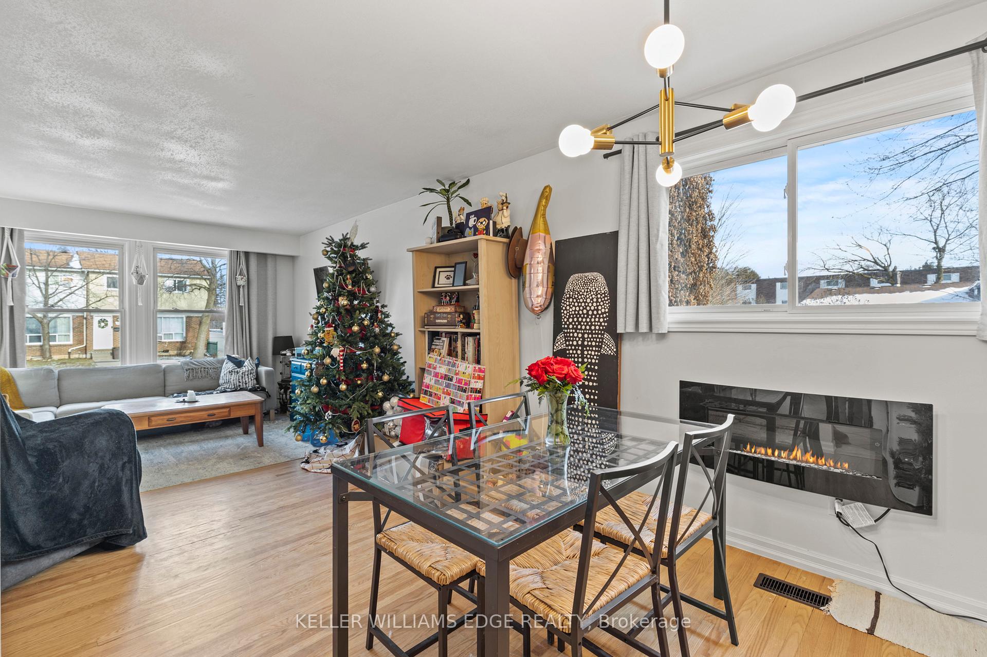 Photo 8 of 45 Greendale Drive, Hamilton, Gilkson — HOMEH