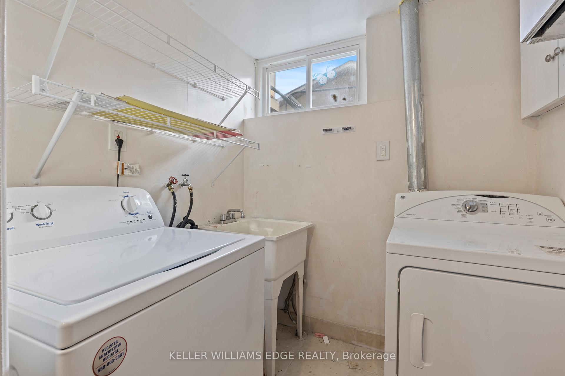 Photo 24 of 45 Greendale Drive, Hamilton, Gilkson — HOMEH