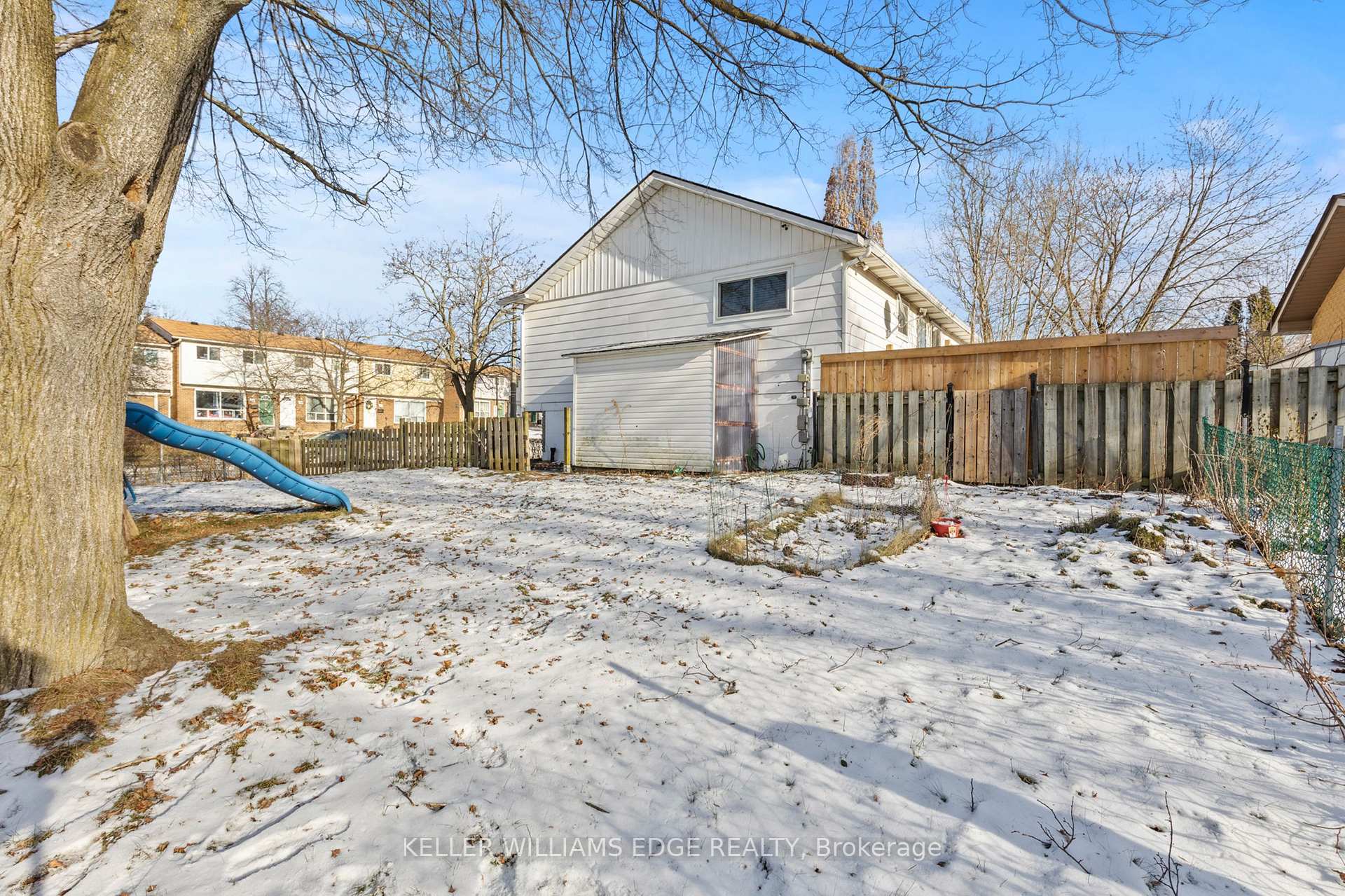 Photo 25 of 45 Greendale Drive, Hamilton, Gilkson — HOMEH