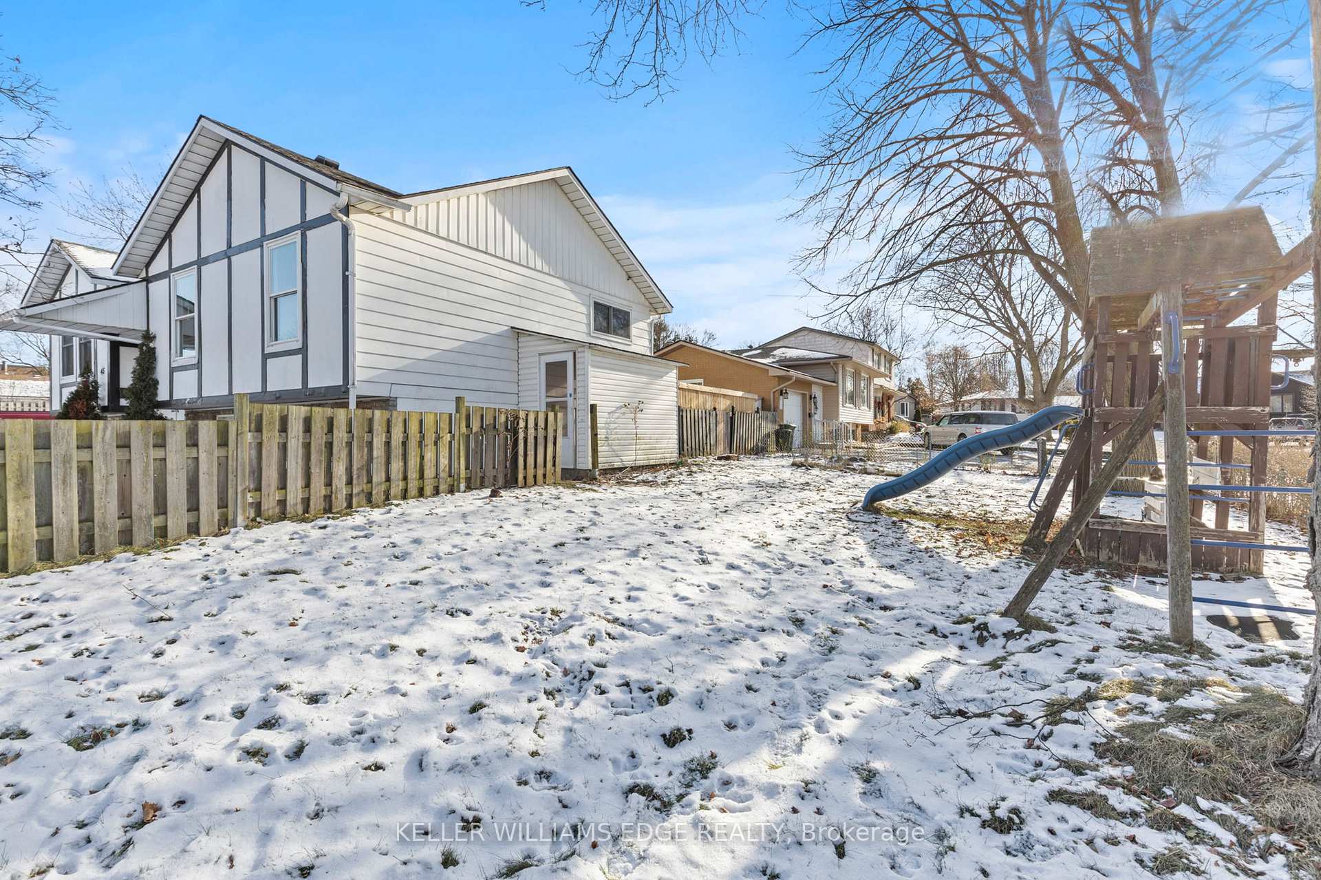 Photo 26 of 45 Greendale Drive, Hamilton, Gilkson — HOMEH