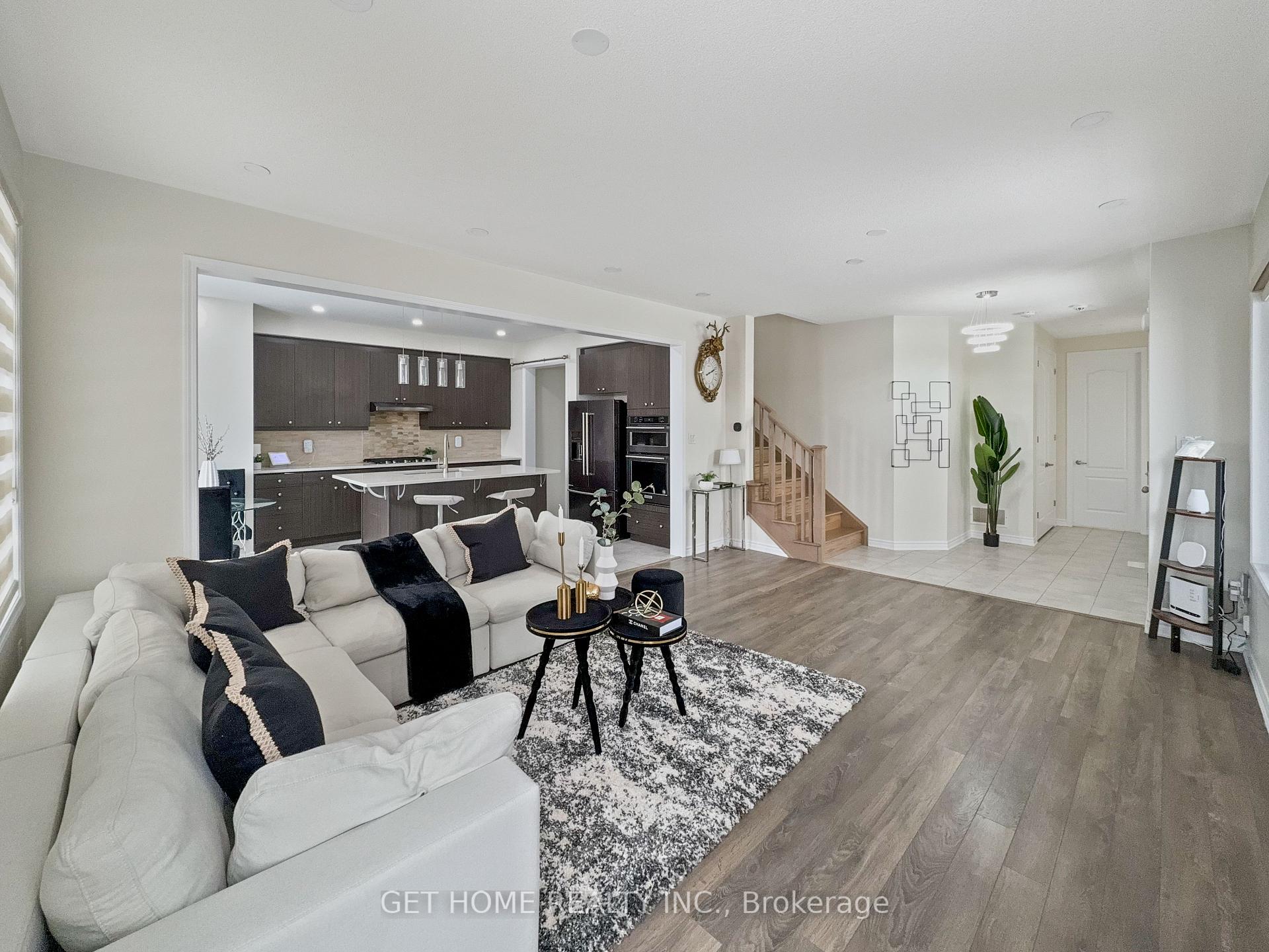 Photo 32 of 61 Circus Crescent, Brampton, Northwest Brampton — HOMEH