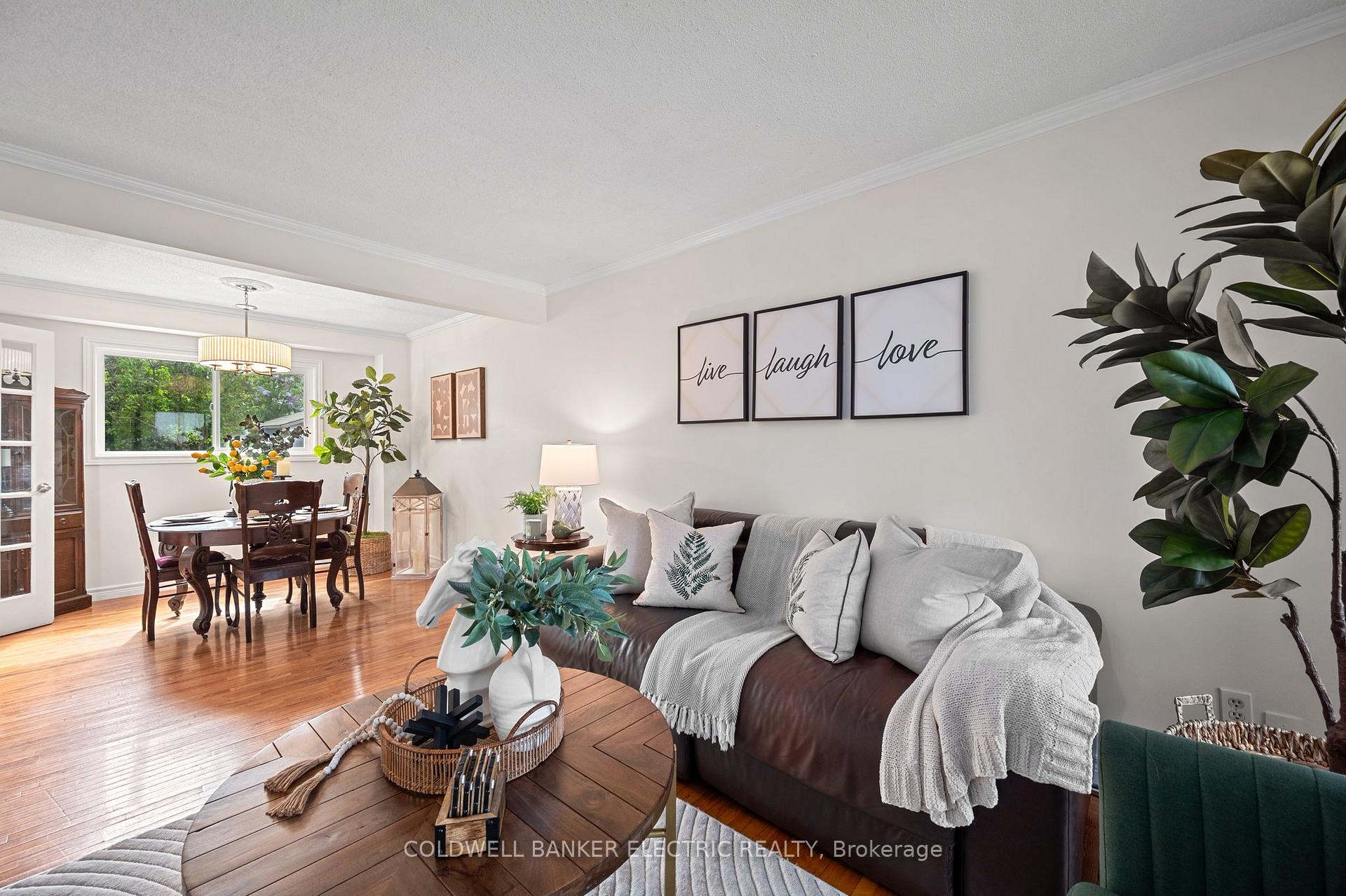 Photo 5 of 55 Barnes Drive, Ajax, Central — HOMEH