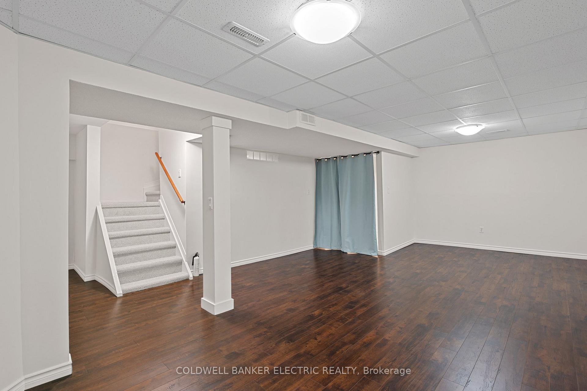 Photo 24 of 55 Barnes Drive, Ajax, Central — HOMEH