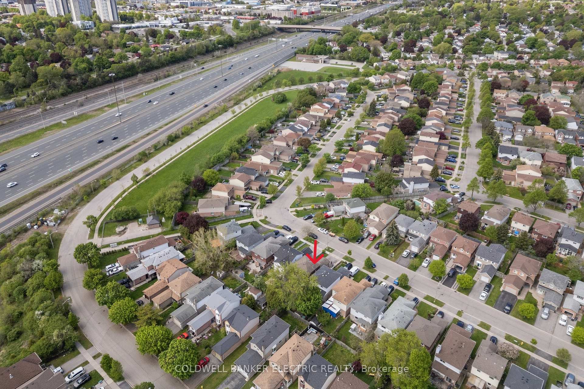Photo 37 of 55 Barnes Drive, Ajax, Central — HOMEH