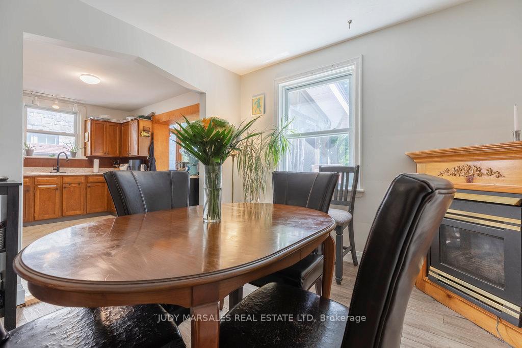 Photo 9 of 62 Alma Street, Hamilton, Dundas — HOMEH