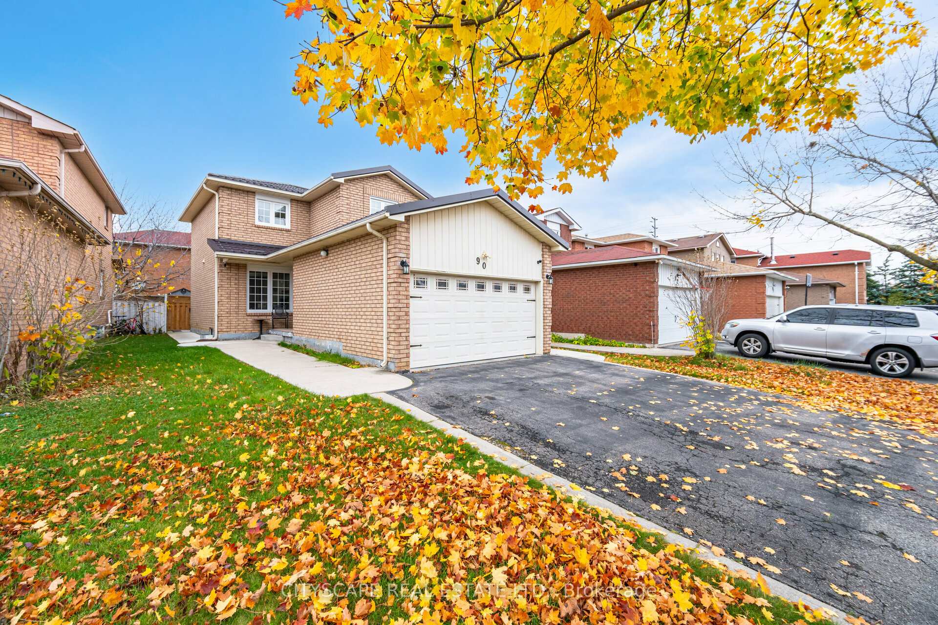 Photo 1 of 90 Toba Crescent, Brampton, Heart Lake East — HOMEH