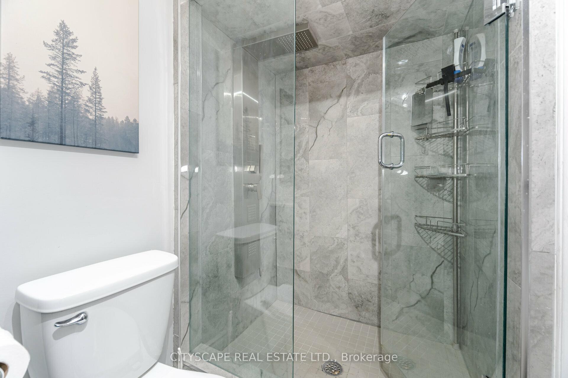 Photo 33 of 90 Toba Crescent, Brampton, Heart Lake East — HOMEH