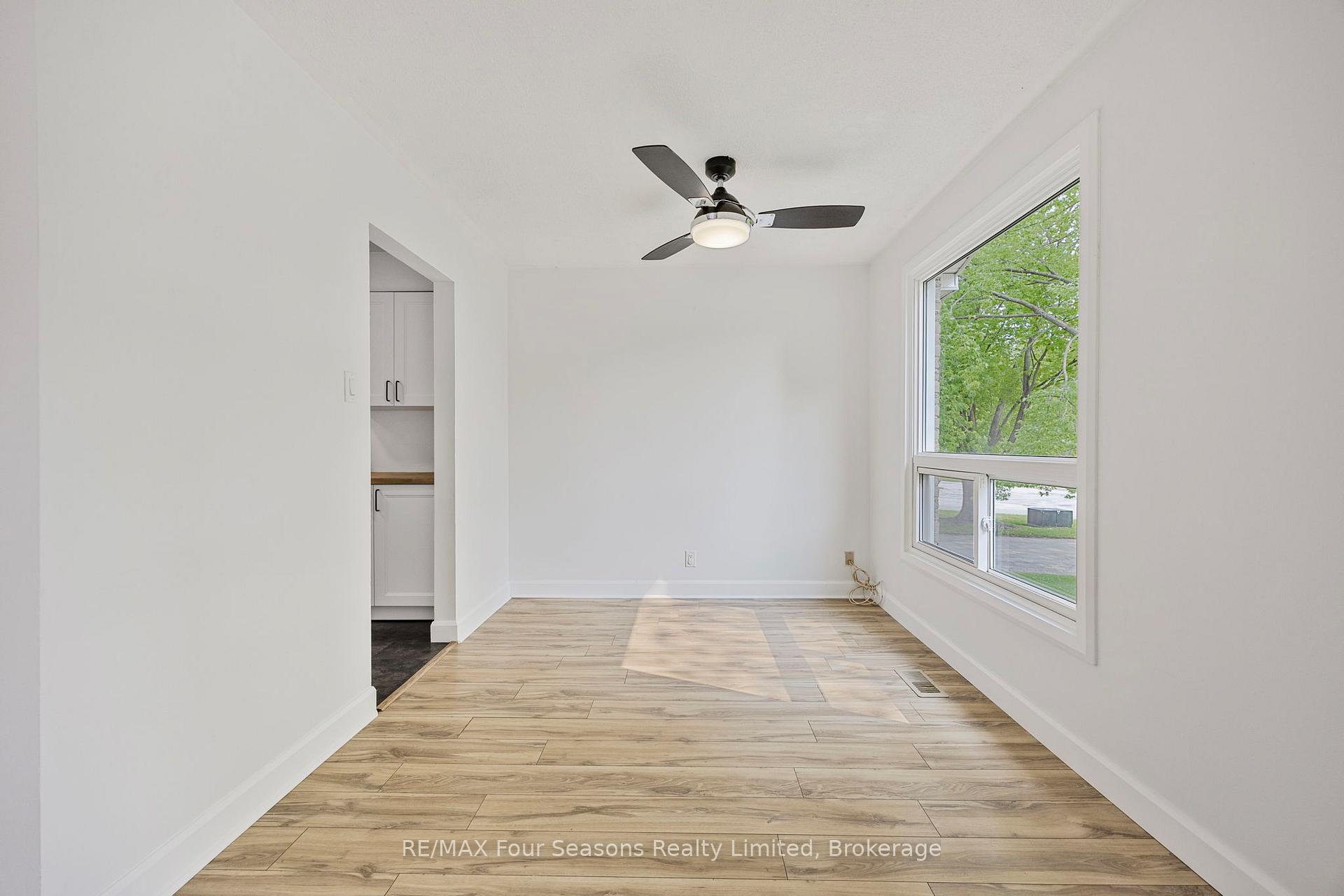 Photo 9 of 68 Courtice Crescent, Collingwood — HOMEH