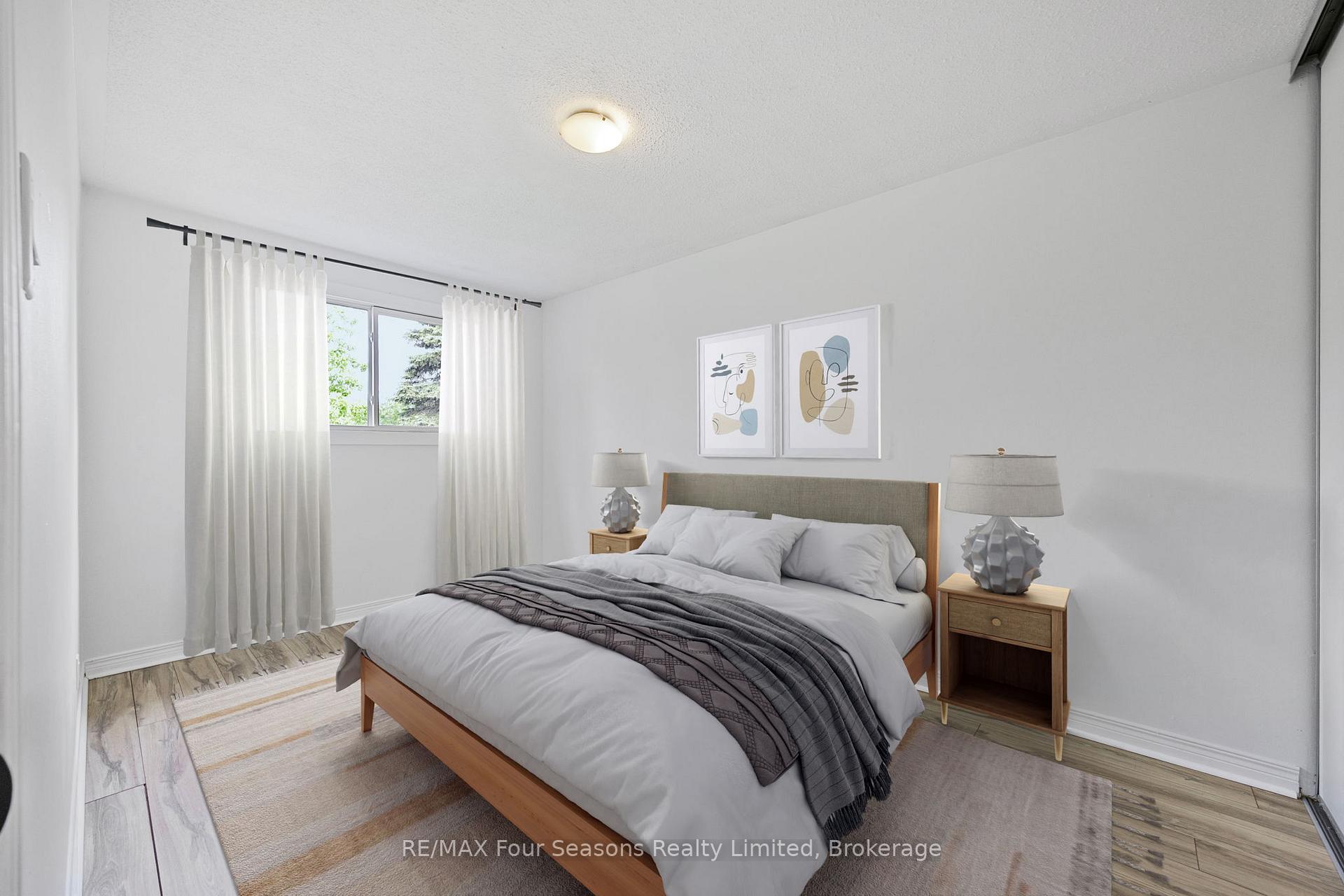 Photo 43 of 68 Courtice Crescent, Collingwood — HOMEH