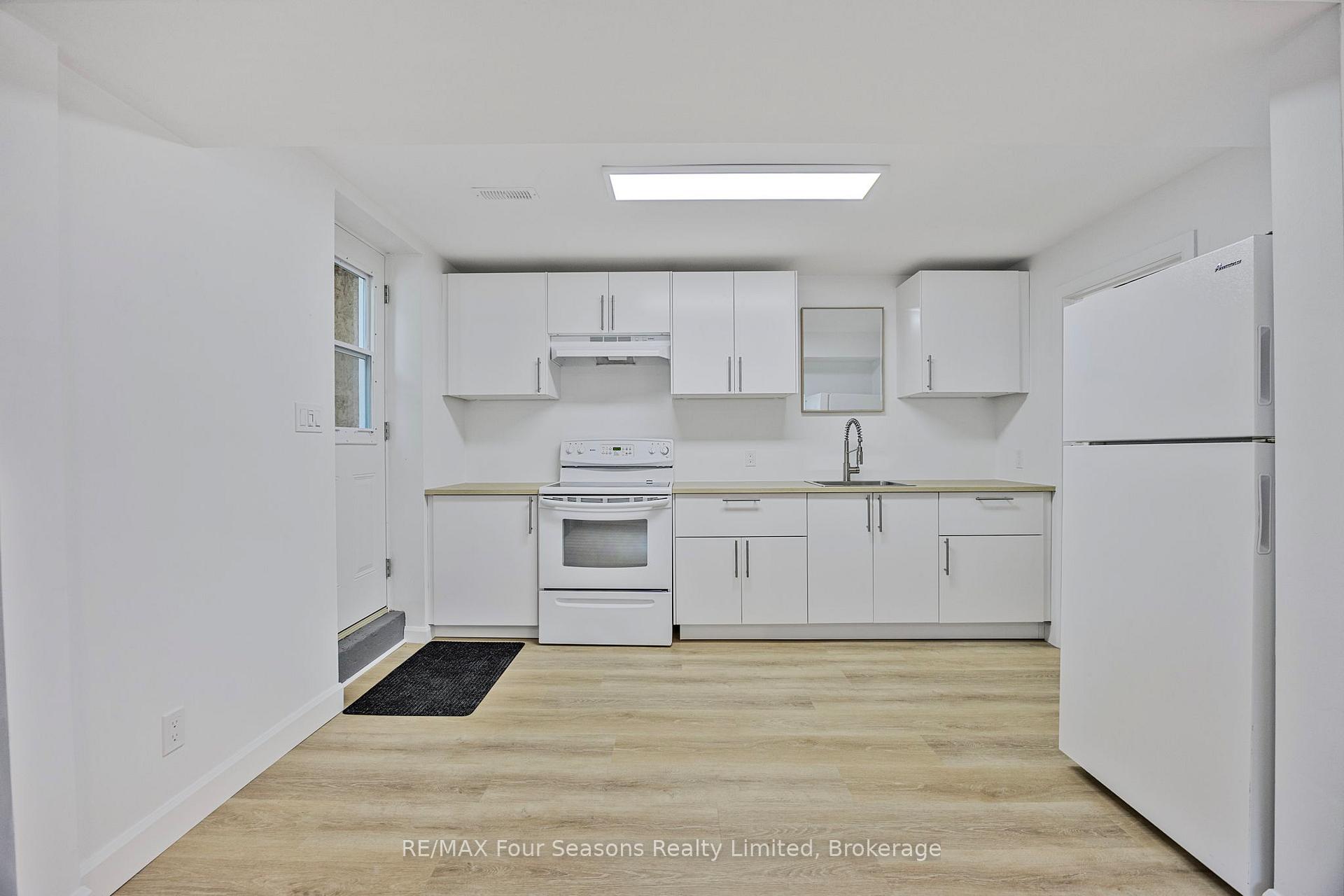 Photo 23 of 68 Courtice Crescent, Collingwood — HOMEH