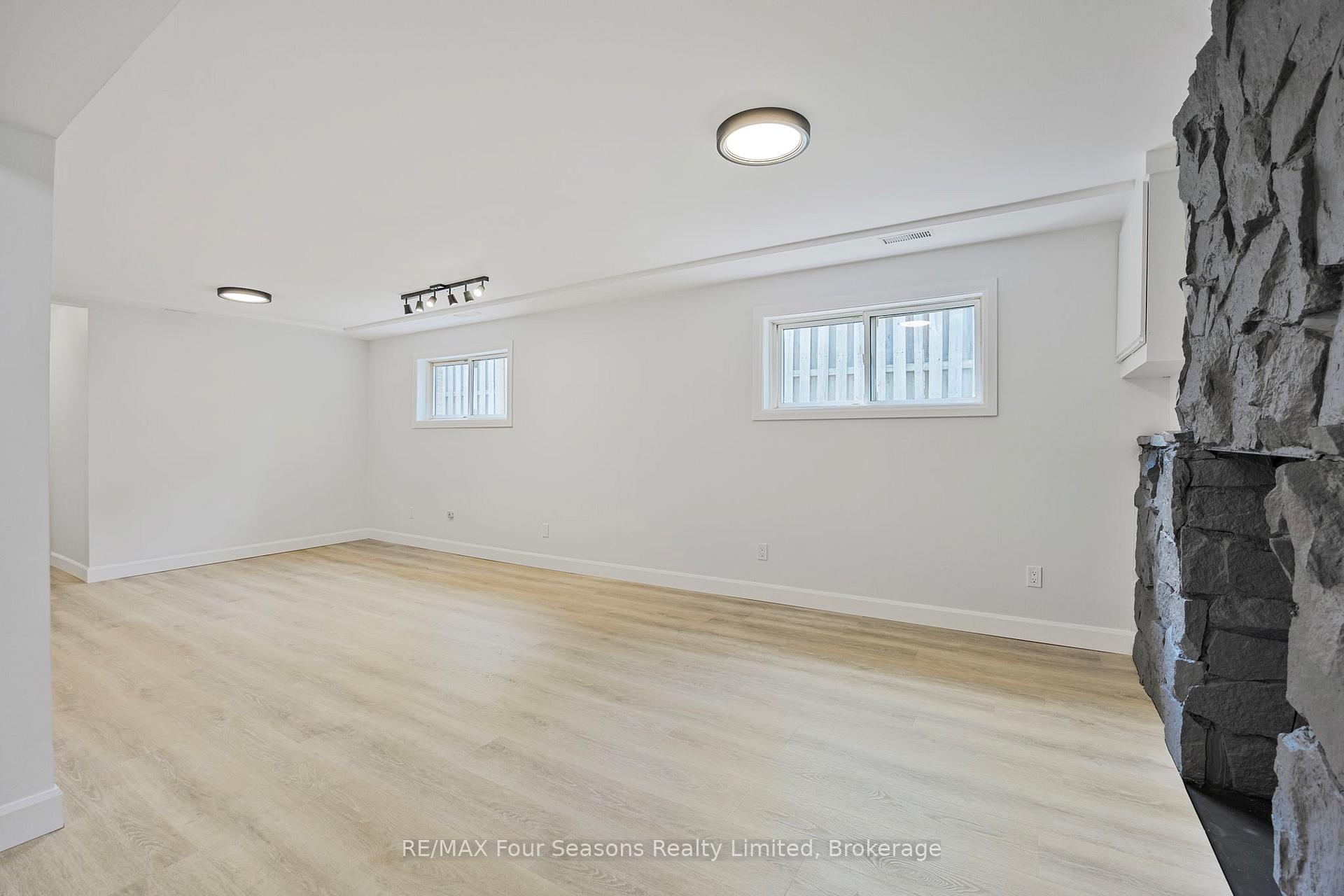 Photo 25 of 68 Courtice Crescent, Collingwood — HOMEH