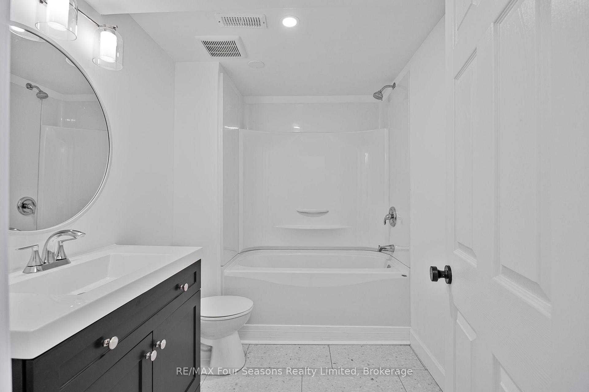 Photo 27 of 68 Courtice Crescent, Collingwood — HOMEH