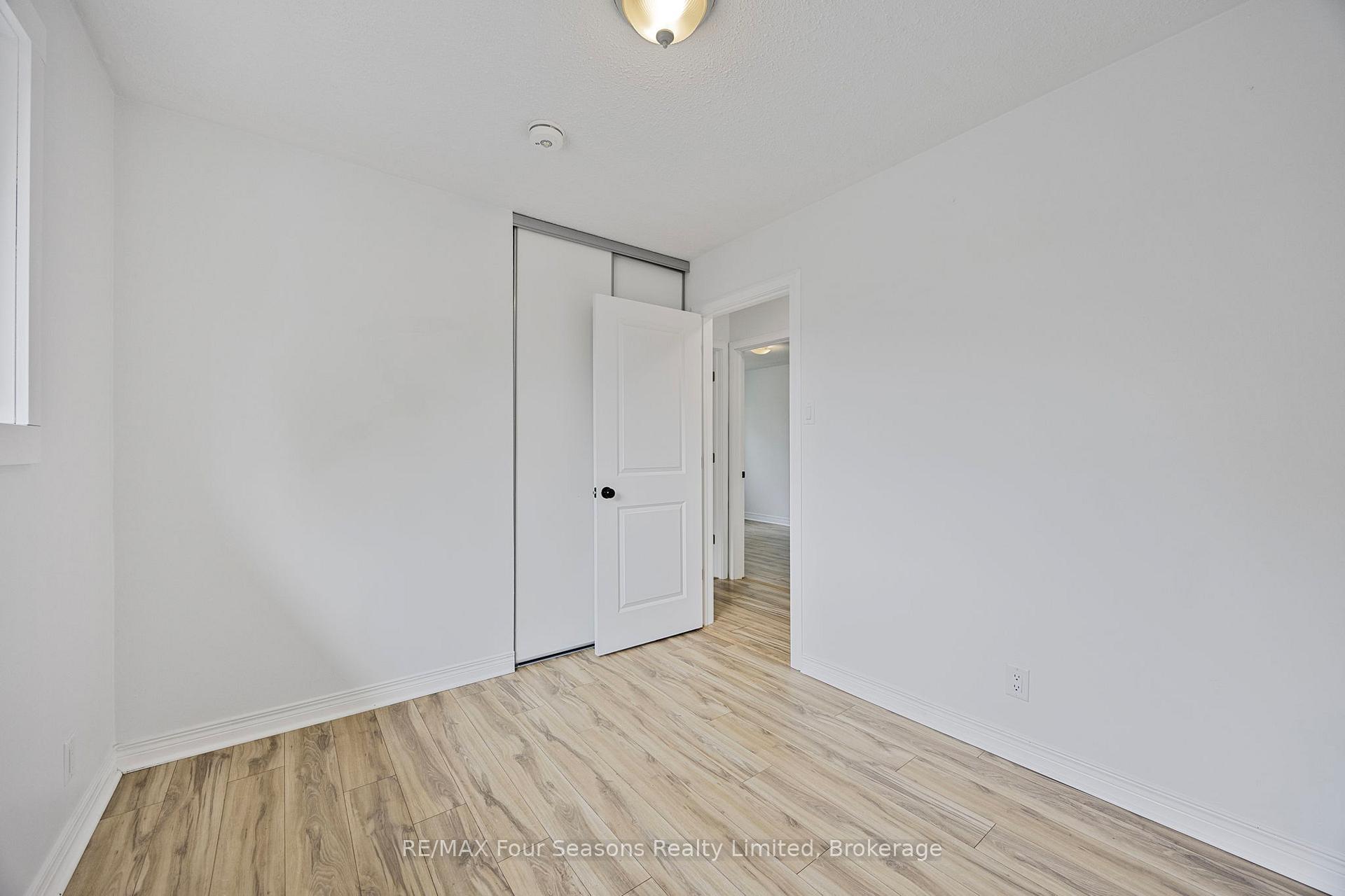 Photo 26 of 68 Courtice Crescent, Collingwood — HOMEH