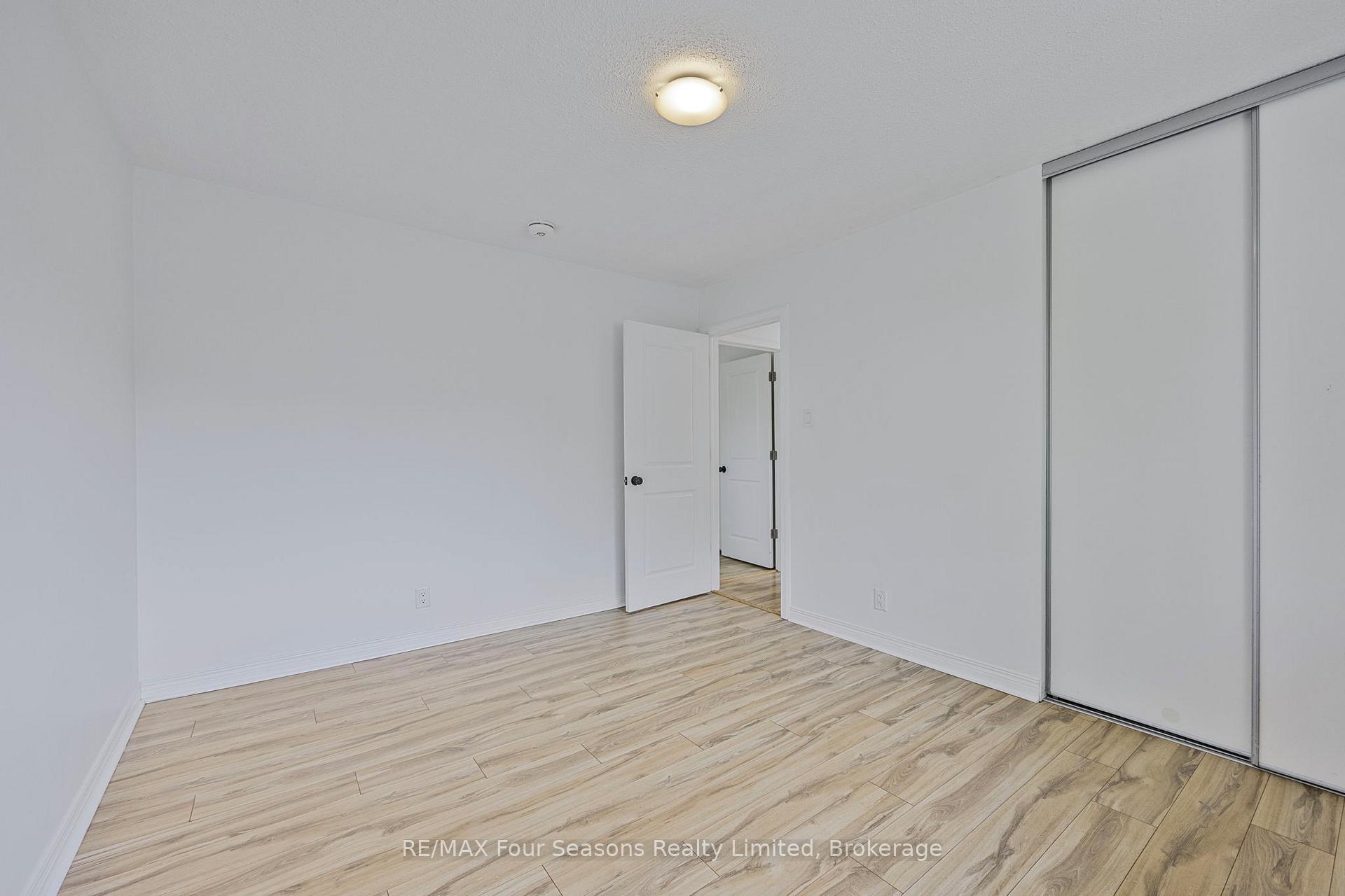 Photo 29 of 68 Courtice Crescent, Collingwood — HOMEH
