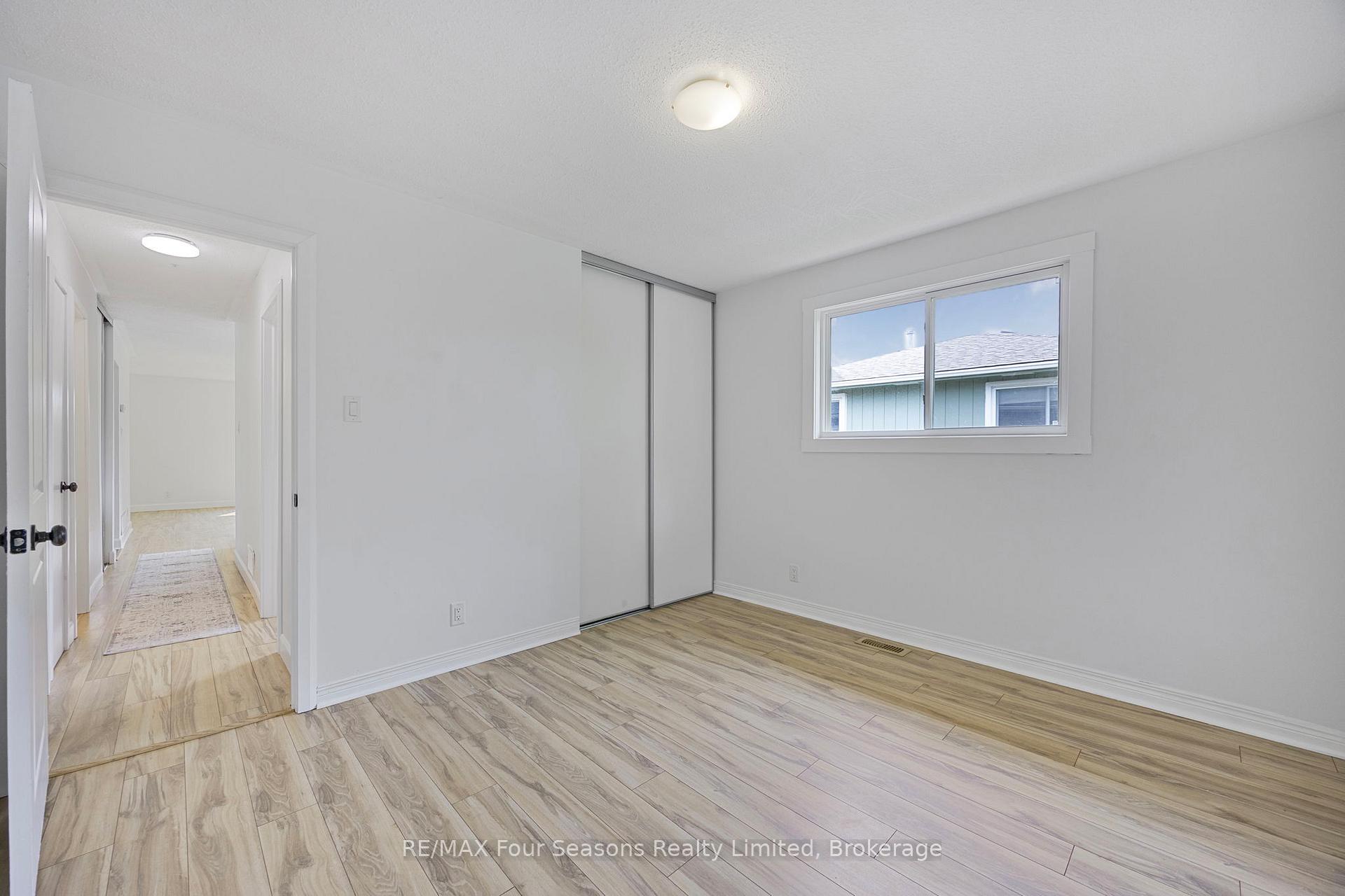 Photo 30 of 68 Courtice Crescent, Collingwood — HOMEH