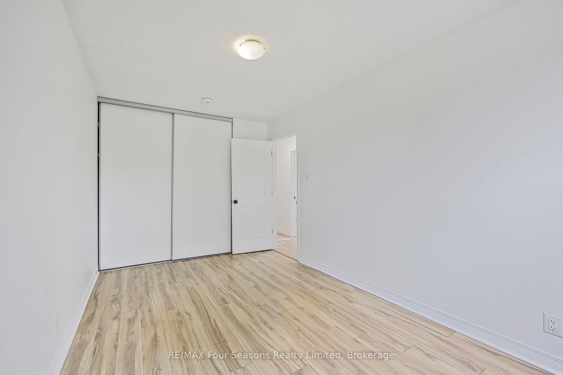 Photo 34 of 68 Courtice Crescent, Collingwood — HOMEH