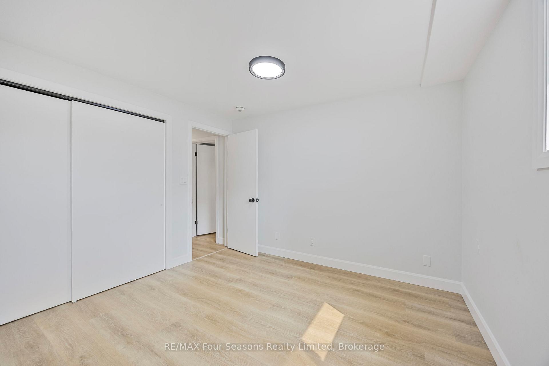 Photo 35 of 68 Courtice Crescent, Collingwood — HOMEH