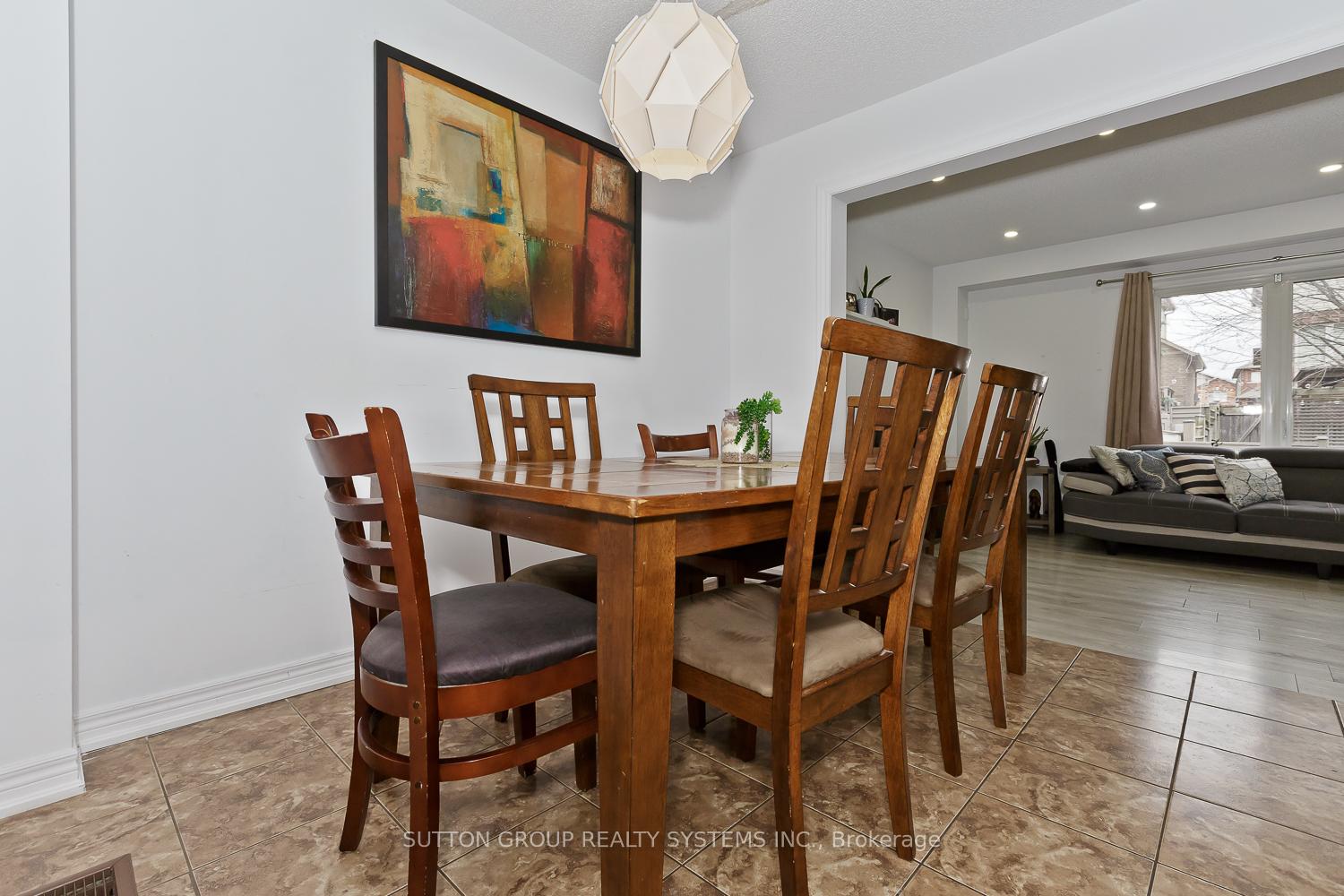 Photo 6 of Unit 4, 222 Fall Fair Way, Hamilton, Binbrook — HOMEH