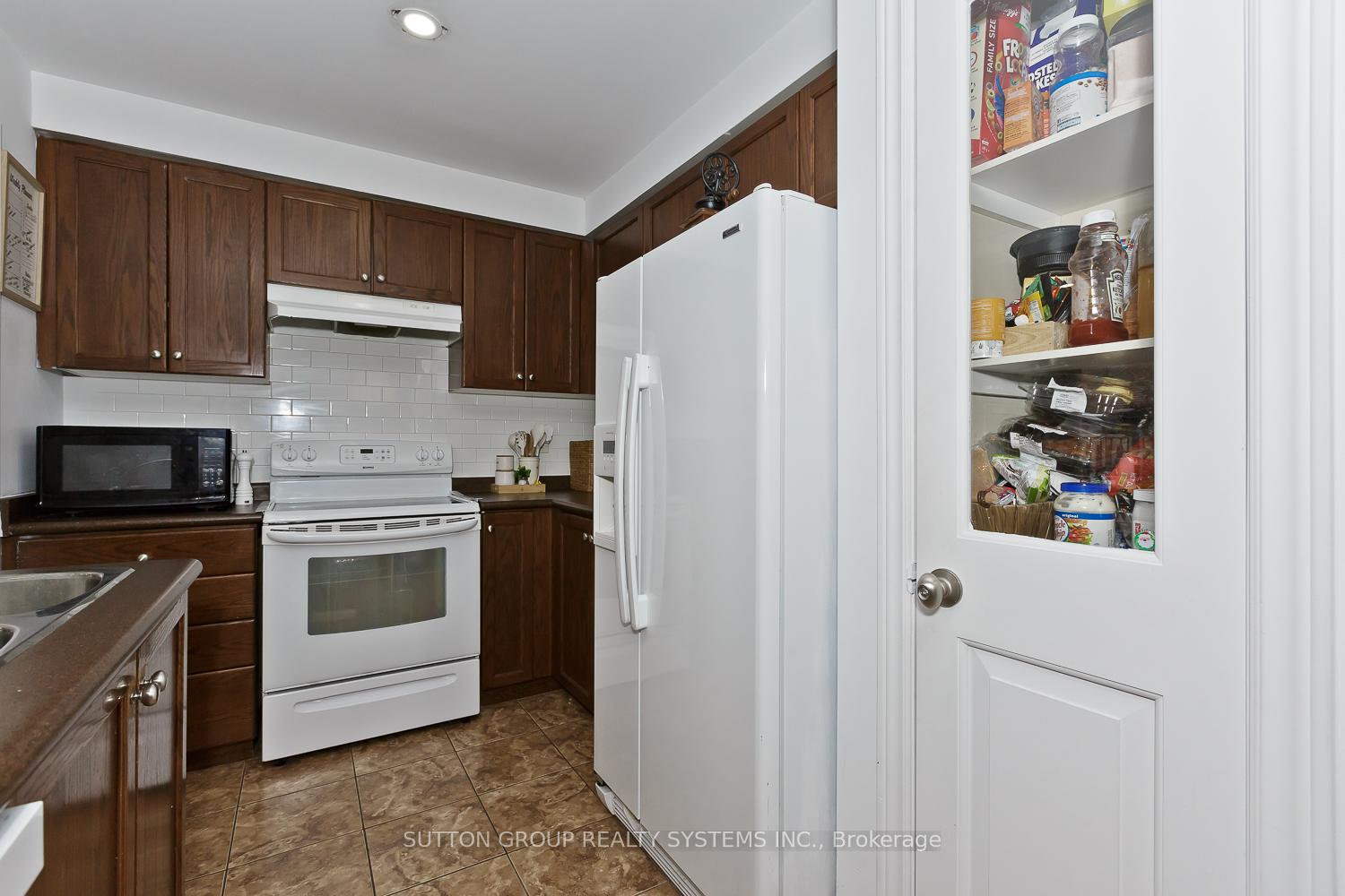 Photo 9 of Unit 4, 222 Fall Fair Way, Hamilton, Binbrook — HOMEH