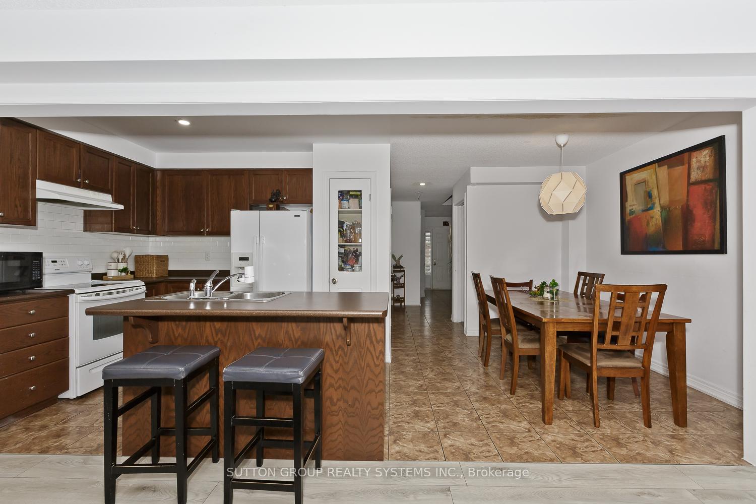 Photo 12 of Unit 4, 222 Fall Fair Way, Hamilton, Binbrook — HOMEH