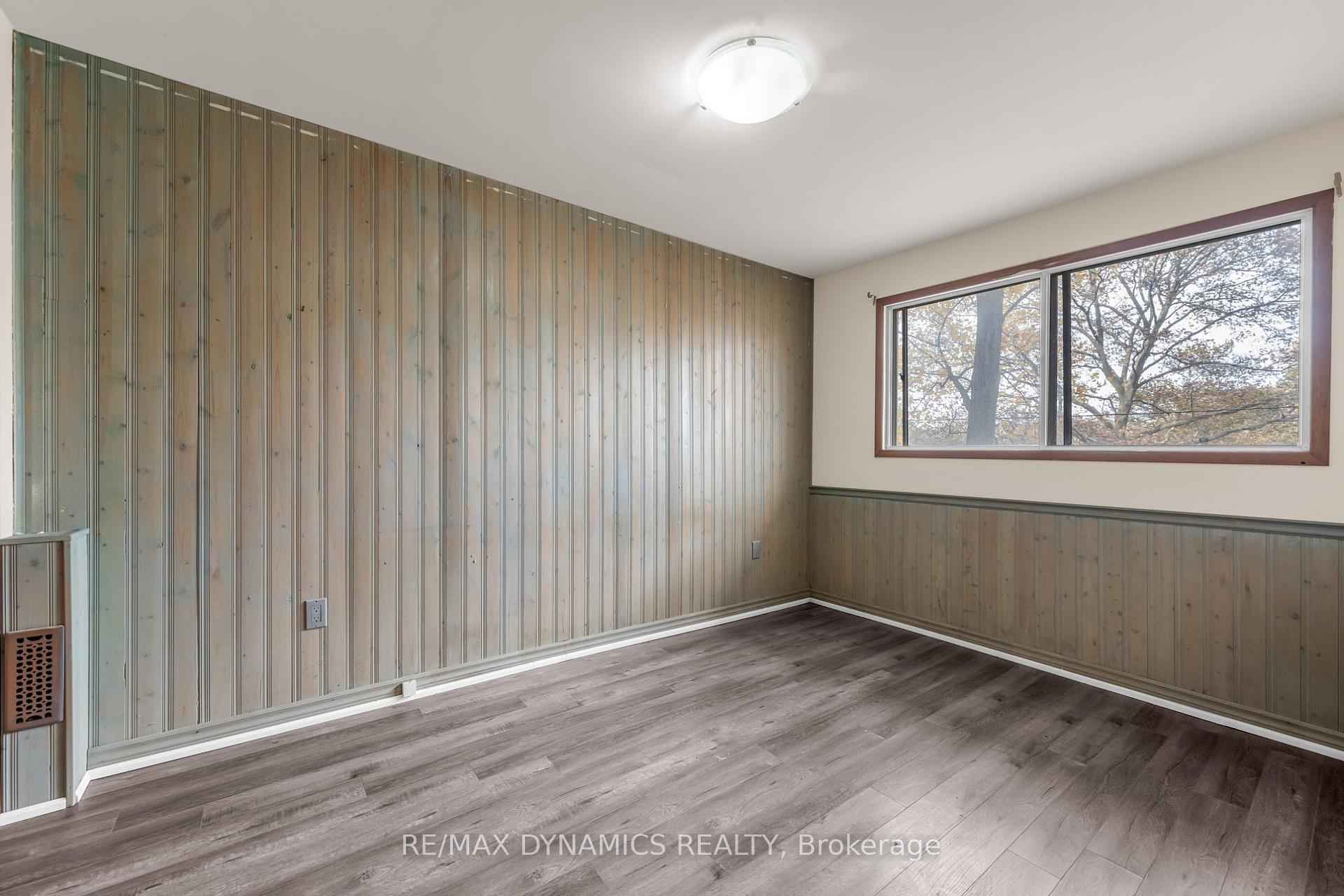 Photo 18 of 160 Woodside Drive, St. Catharines, Glendale/Glenridge — HOMEH