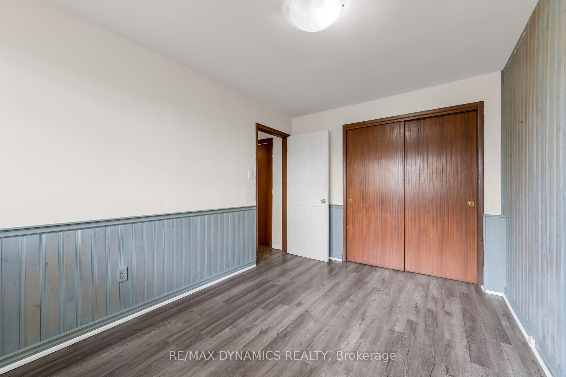 Photo 19 of 160 Woodside Drive, St. Catharines, Glendale/Glenridge — HOMEH