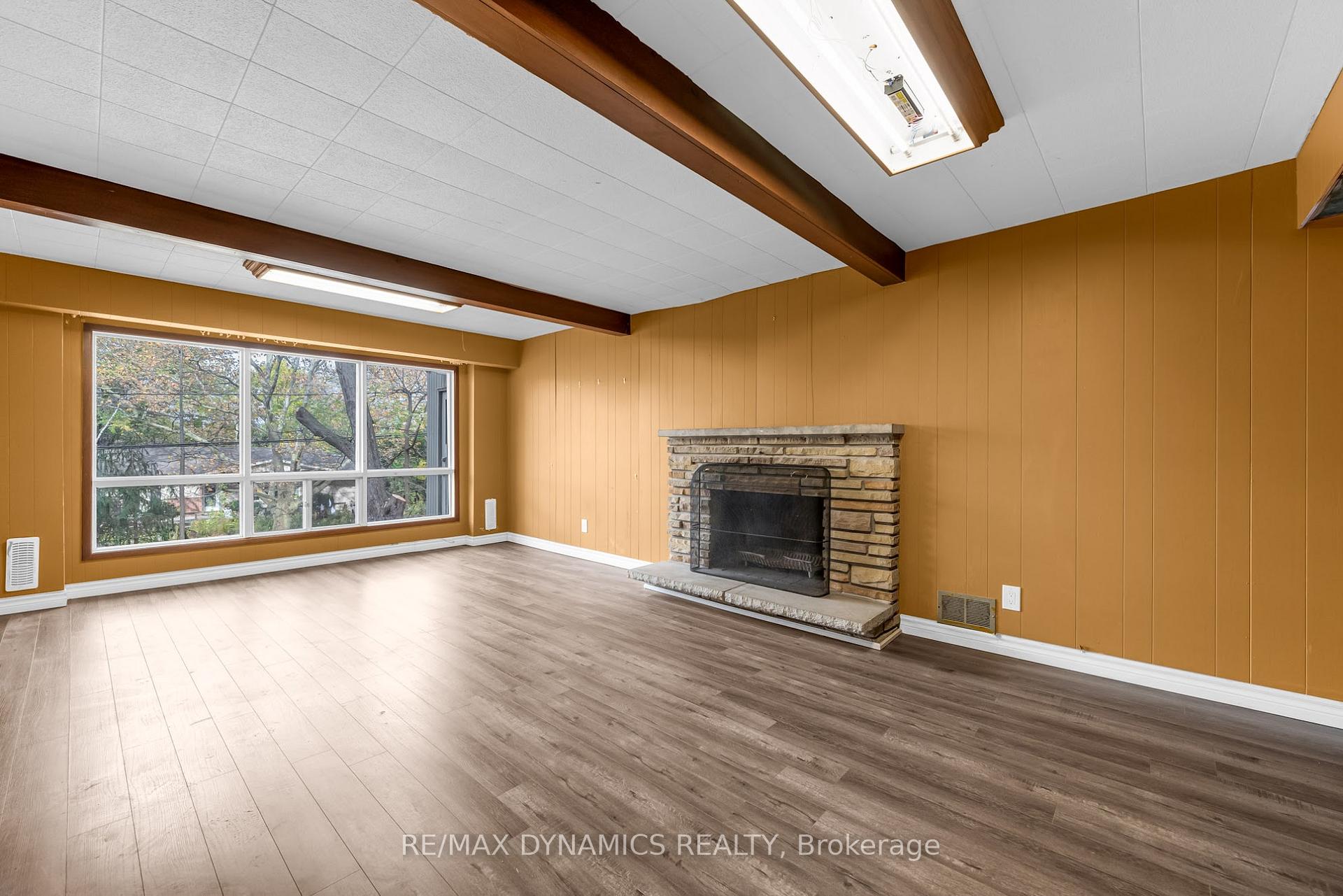 Photo 28 of 160 Woodside Drive, St. Catharines, Glendale/Glenridge — HOMEH