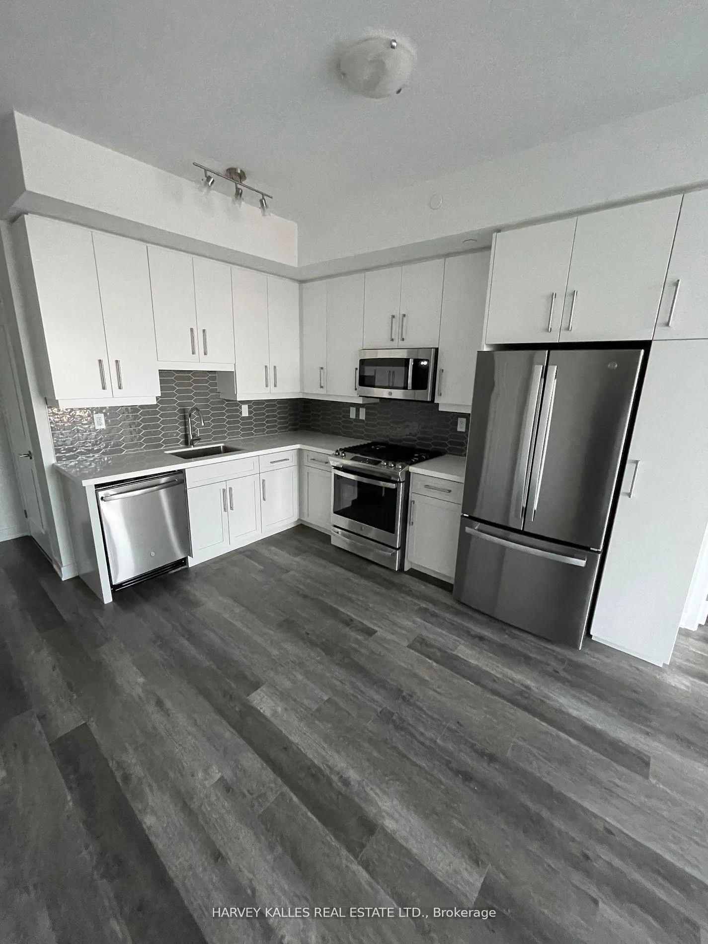 Photo 10 of Unit 1104, 2007 James Street, Burlington, Brant — HOMEH