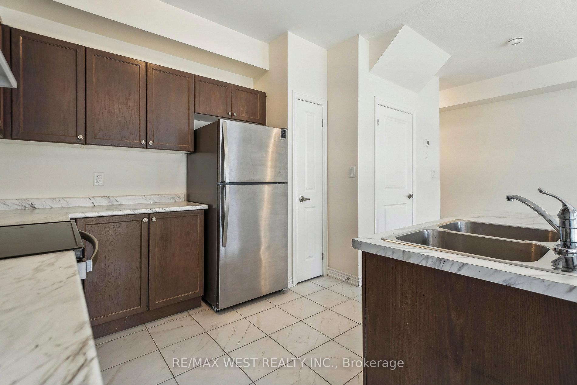 Photo 5 of 106 Pinot Crescent, Hamilton, Winona — HOMEH