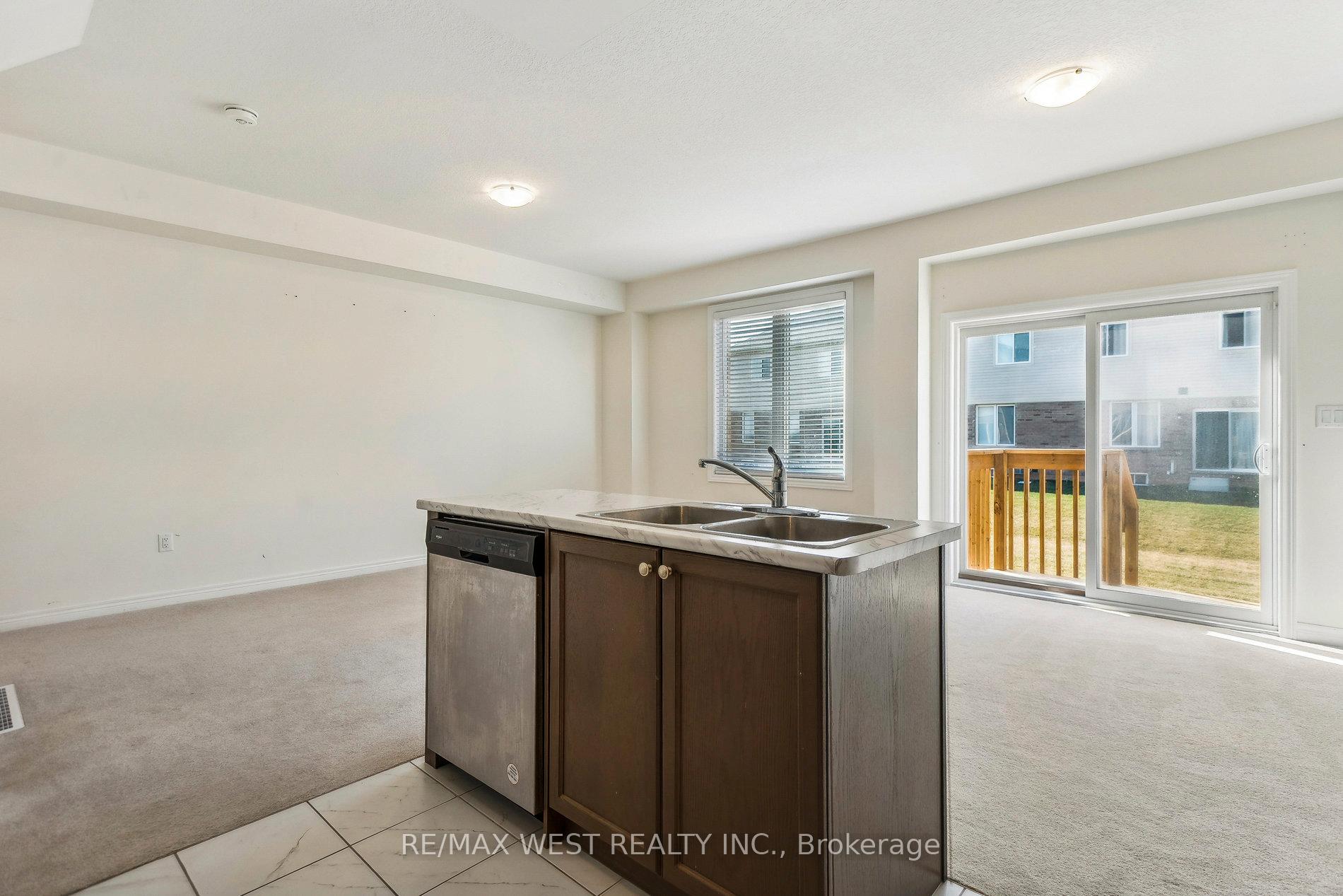 Photo 6 of 106 Pinot Crescent, Hamilton, Winona — HOMEH