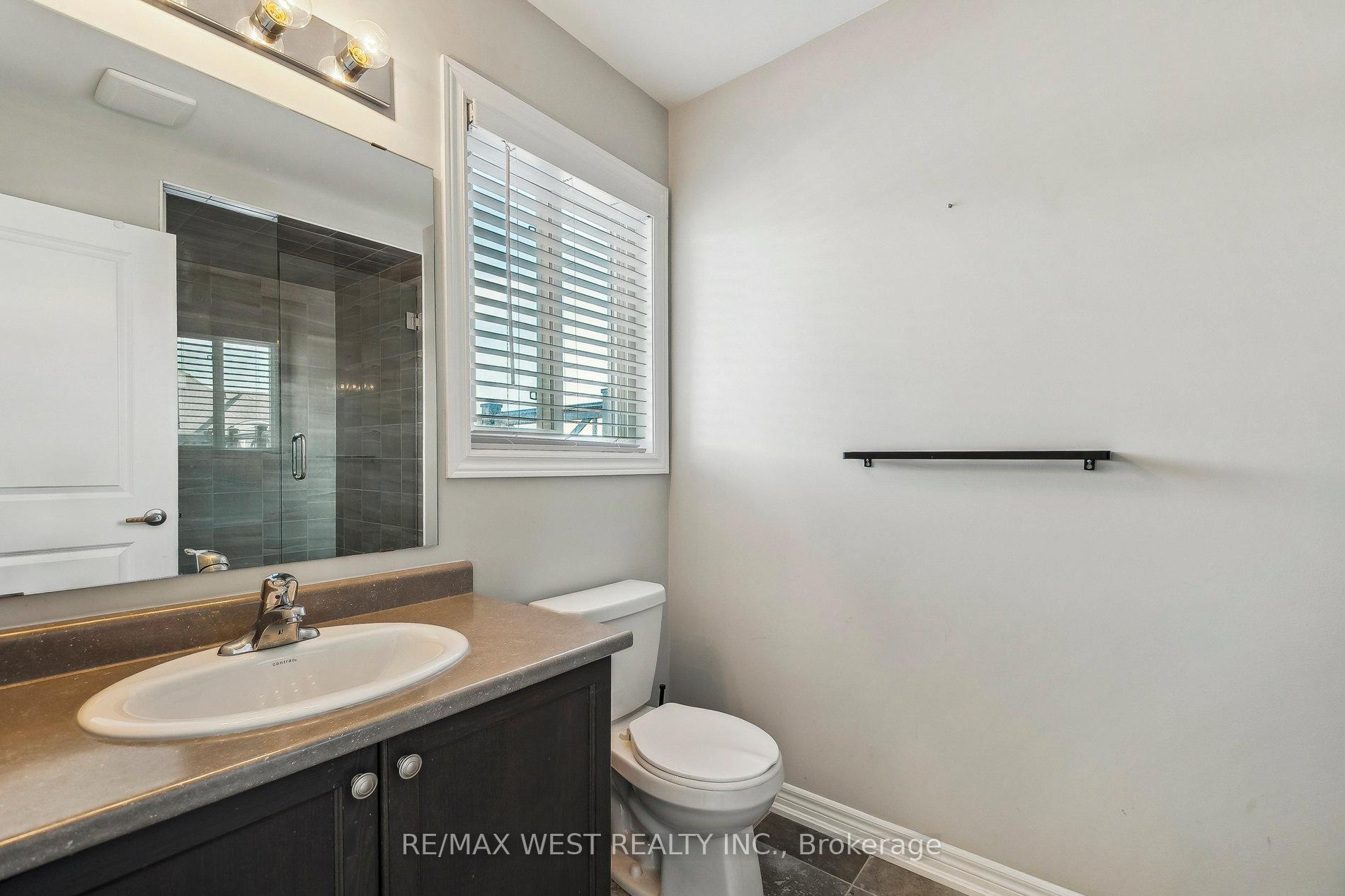 Photo 14 of 106 Pinot Crescent, Hamilton, Winona — HOMEH