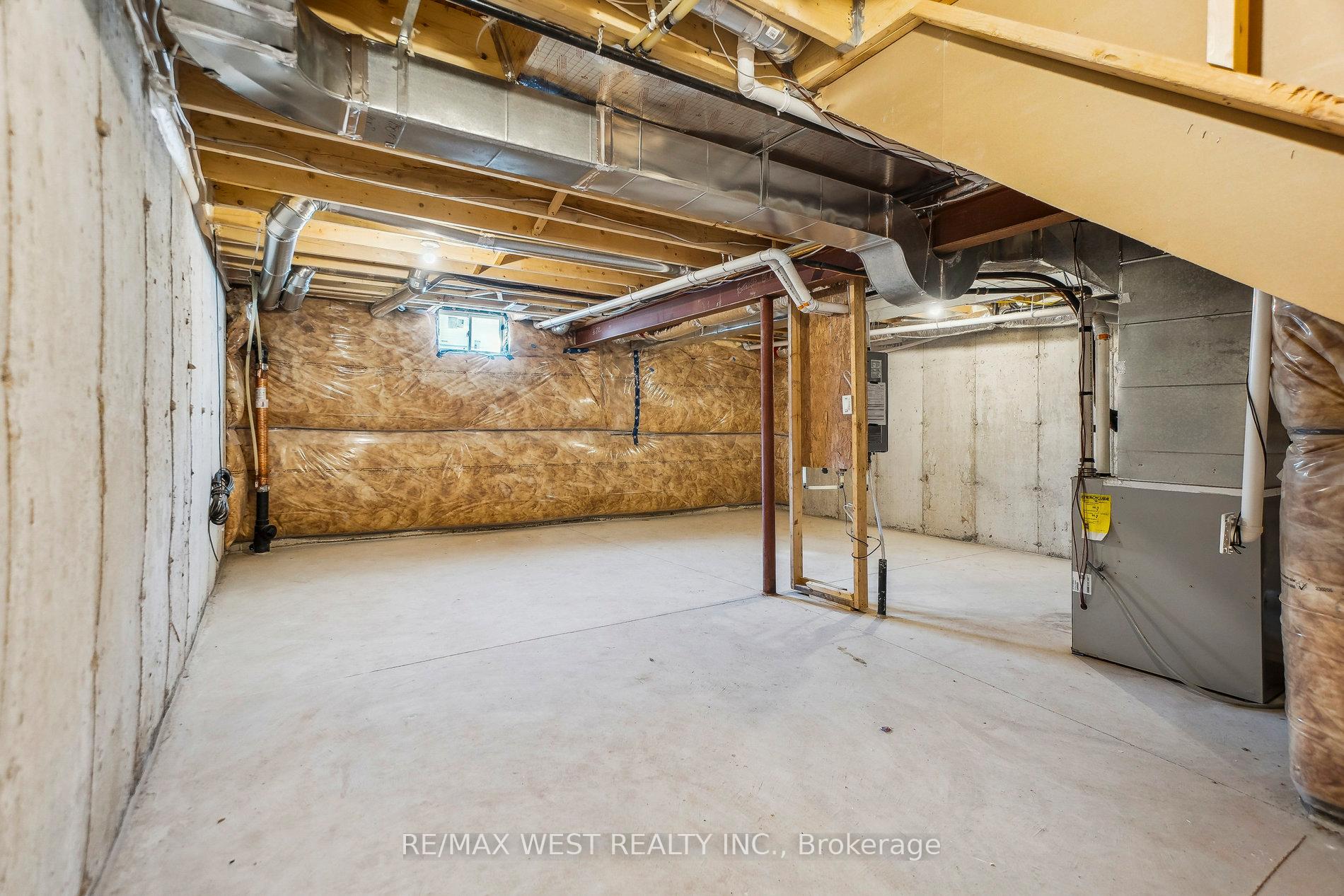Photo 17 of 106 Pinot Crescent, Hamilton, Winona — HOMEH