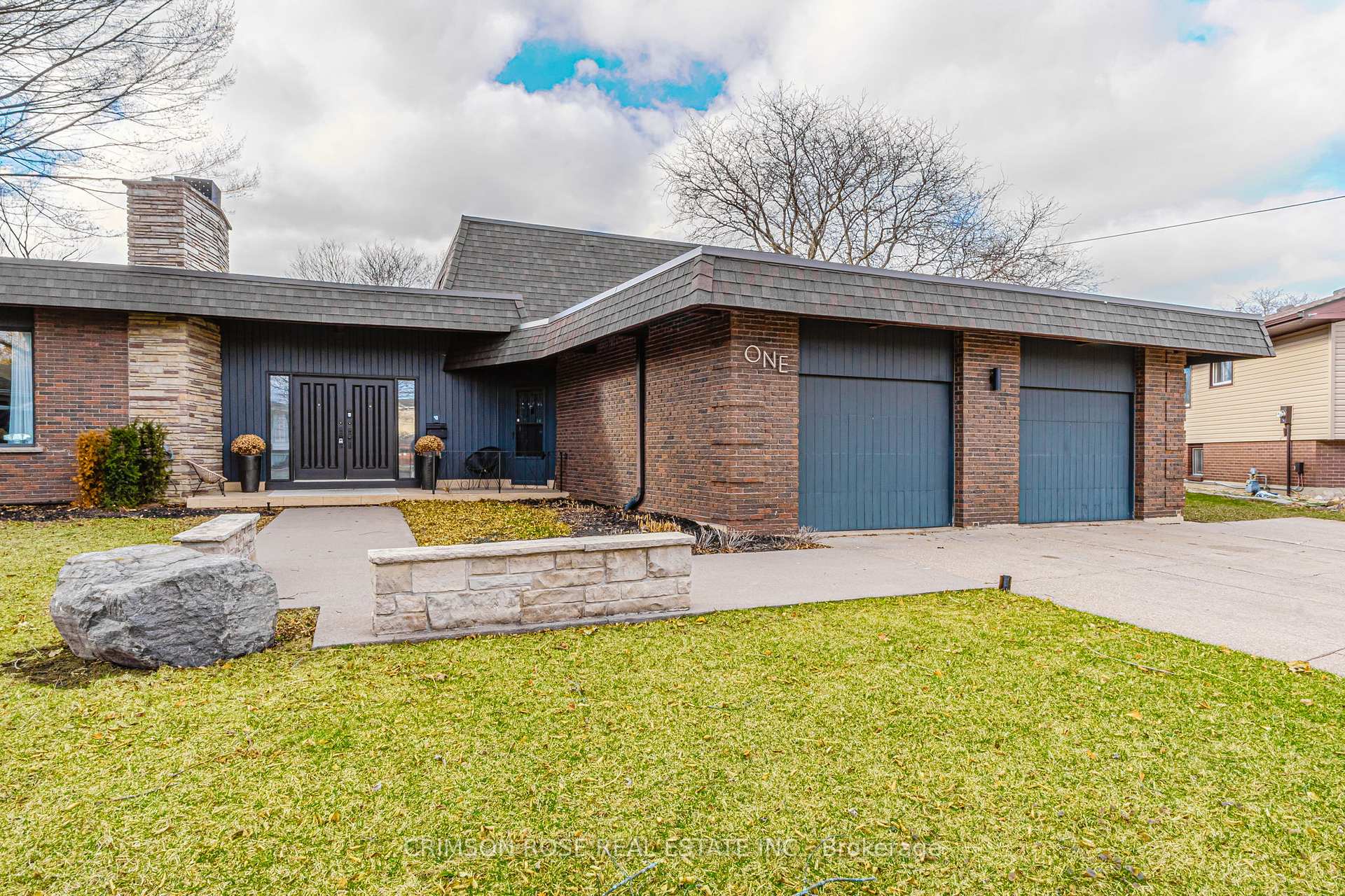 Photo 1 of 1 Pyramid Place, St. Catharines, Glendale/Glenridge — HOMEH