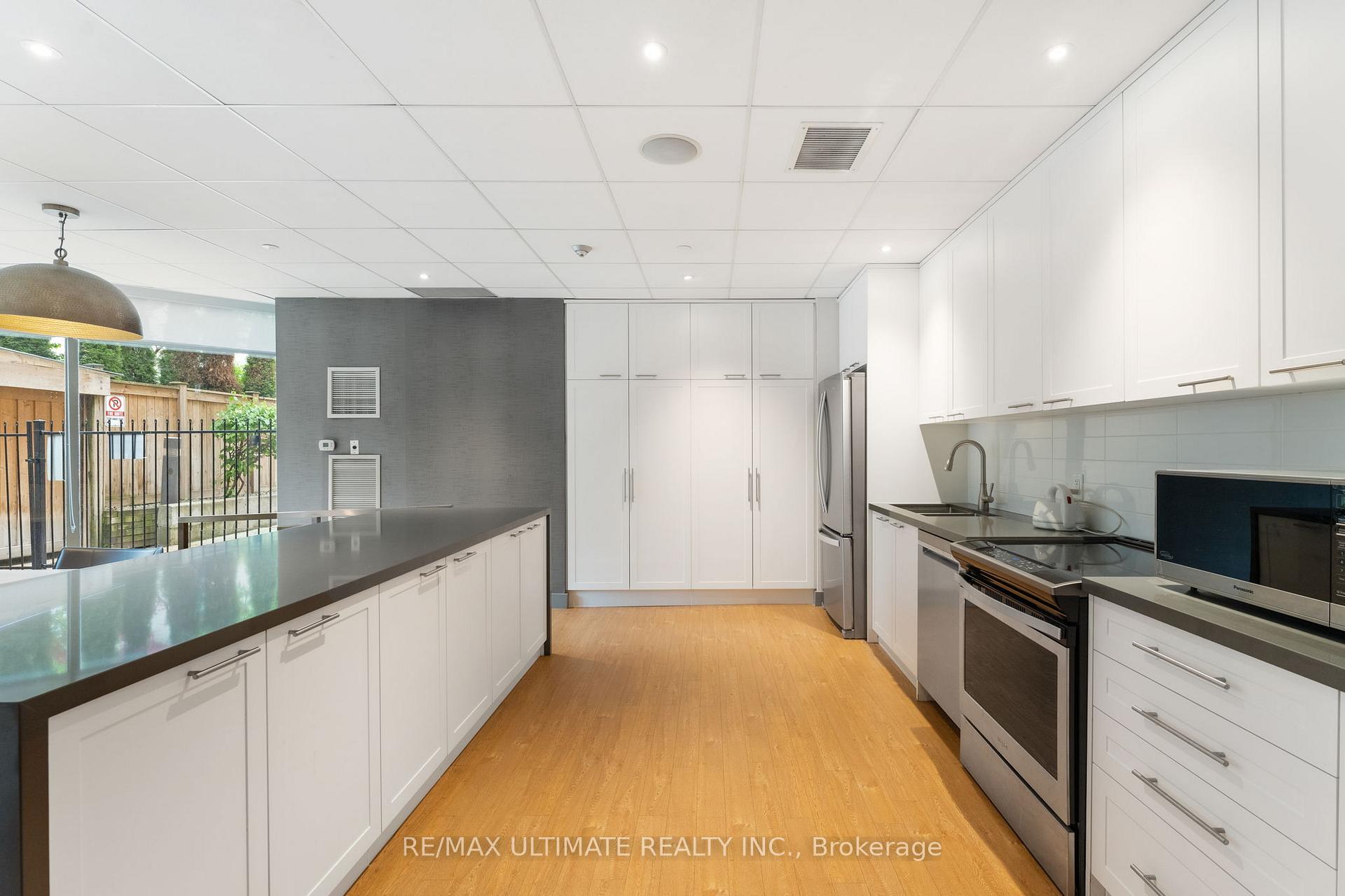 Photo 15 of Unit 420, 955 Millwood Road, Toronto, Leaside — HOMEH