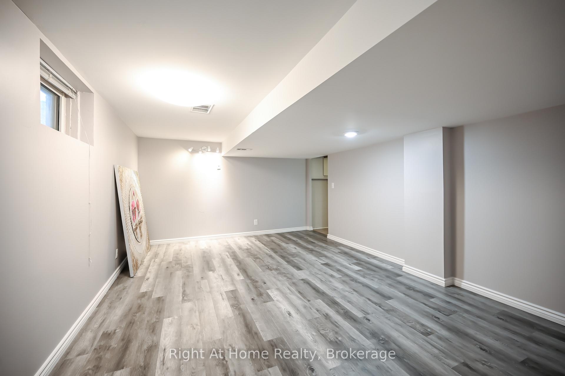 Photo 20 of 365 Fiddlers Green Road, Hamilton, Ancaster — HOMEH