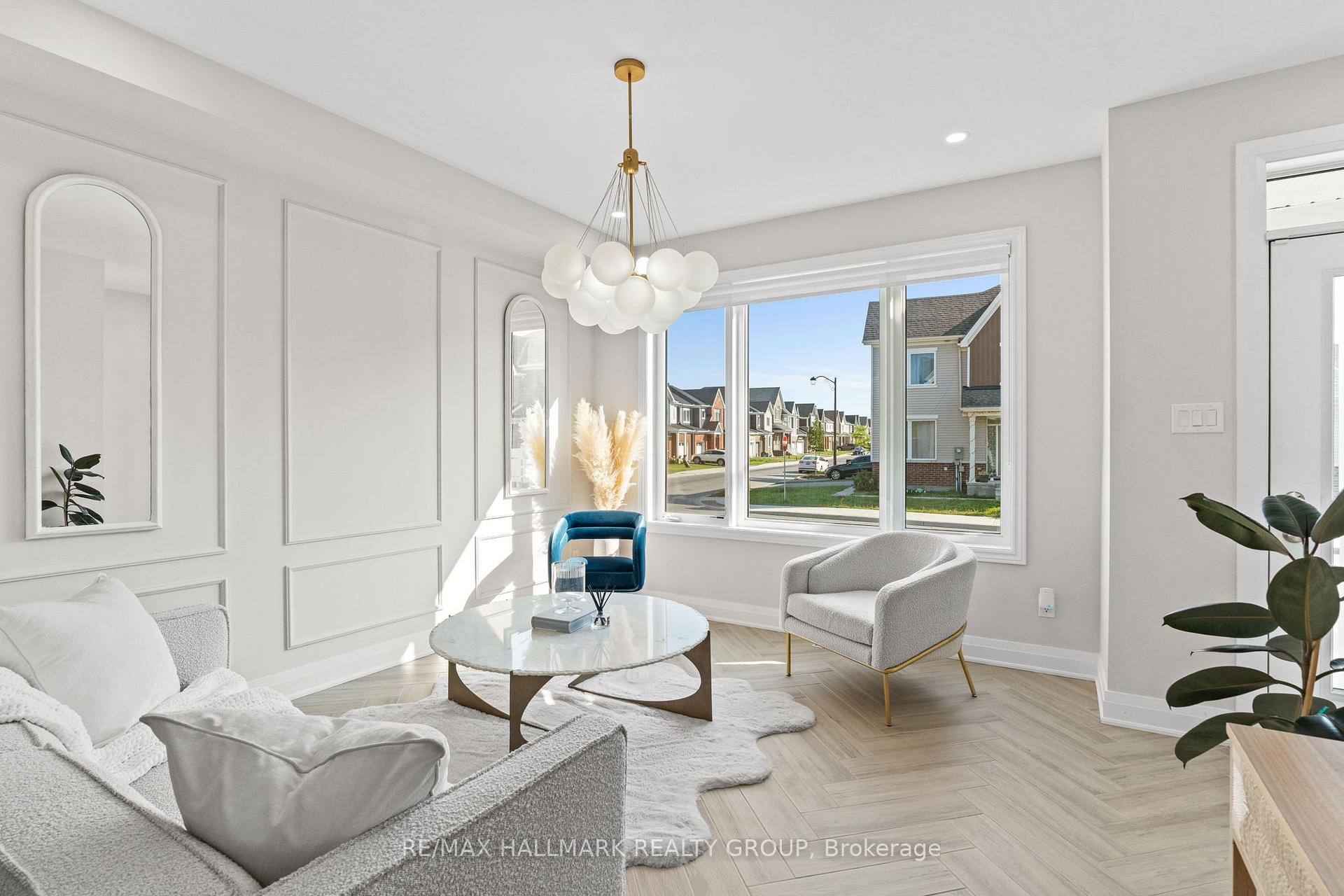 Photo 3 of 3000 Travertine Way, Ottawa, Barrhaven - Half Moon Bay — HOMEH