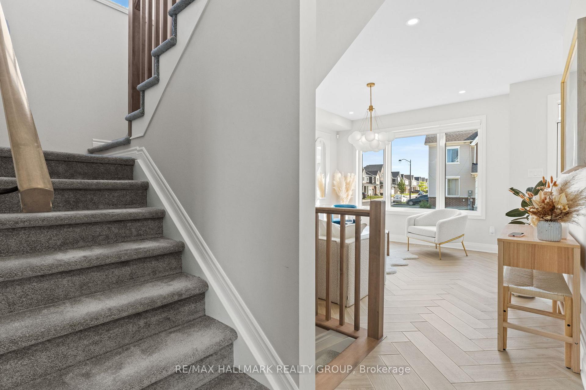 Photo 19 of 3000 Travertine Way, Ottawa, Barrhaven - Half Moon Bay — HOMEH