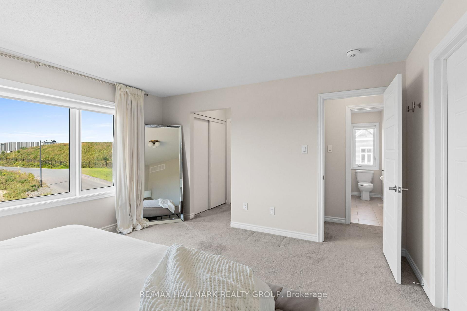 Photo 23 of 3000 Travertine Way, Ottawa, Barrhaven - Half Moon Bay — HOMEH