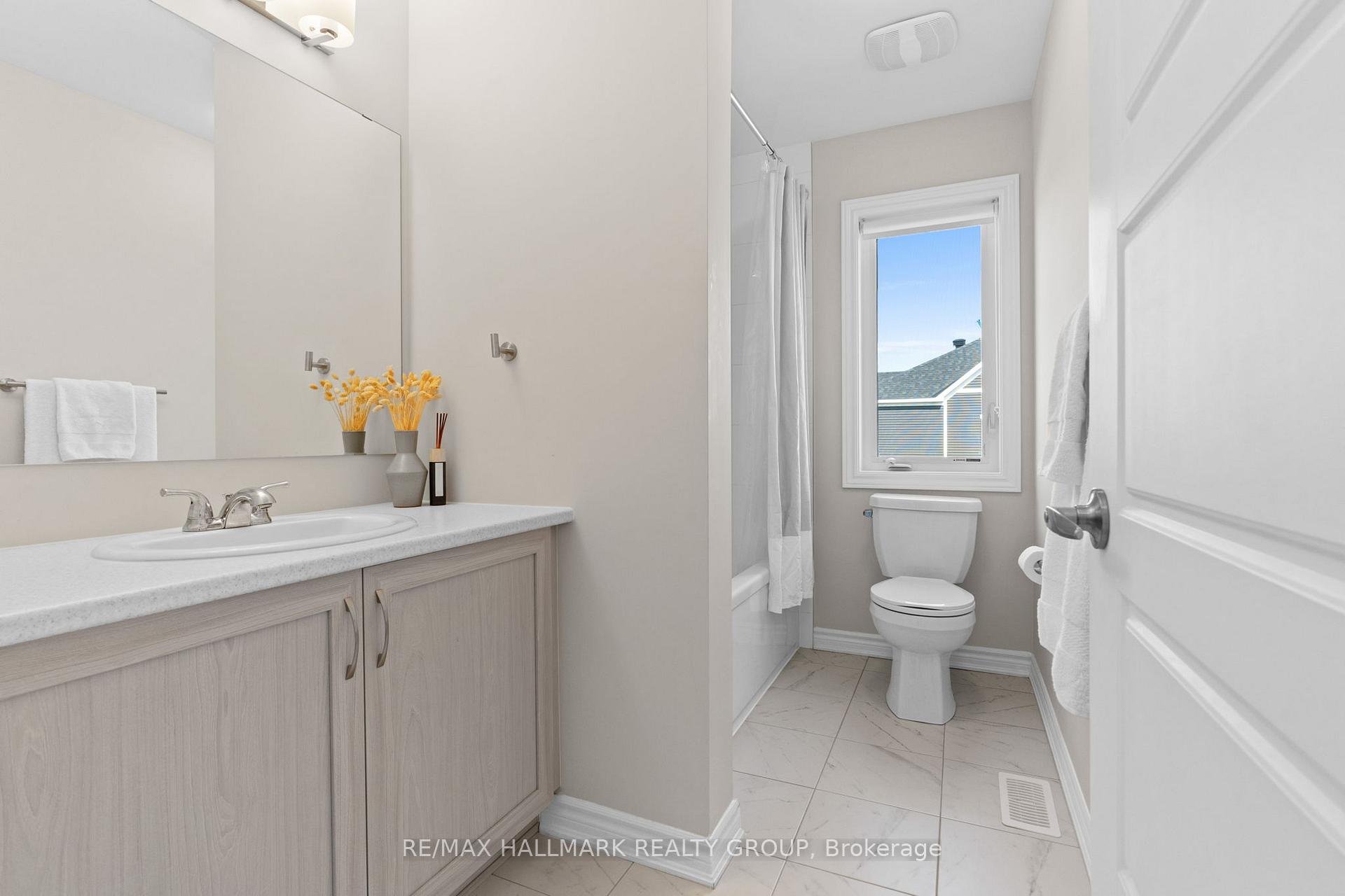 Photo 26 of 3000 Travertine Way, Ottawa, Barrhaven - Half Moon Bay — HOMEH
