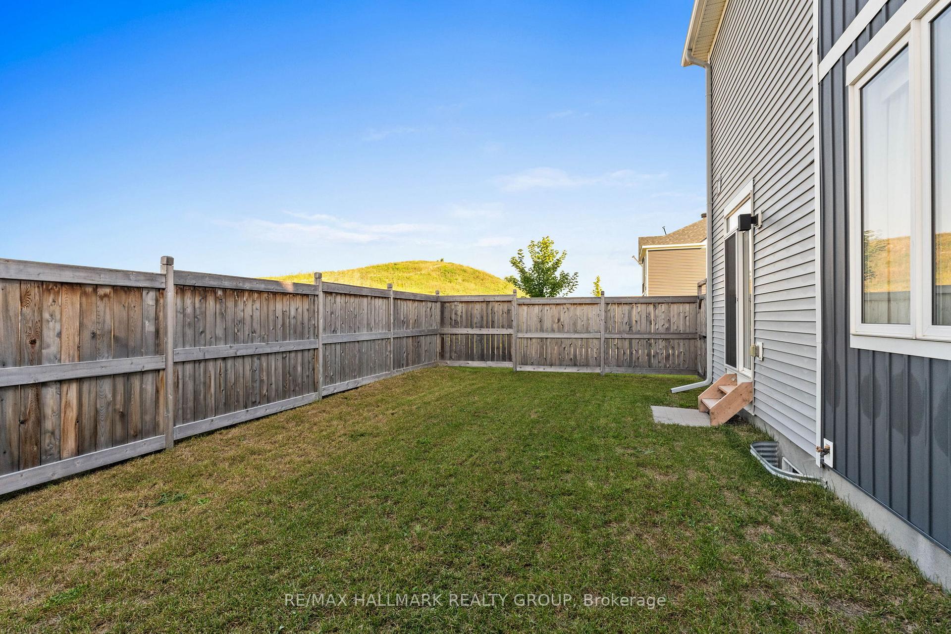 Photo 35 of 3000 Travertine Way, Ottawa, Barrhaven - Half Moon Bay — HOMEH