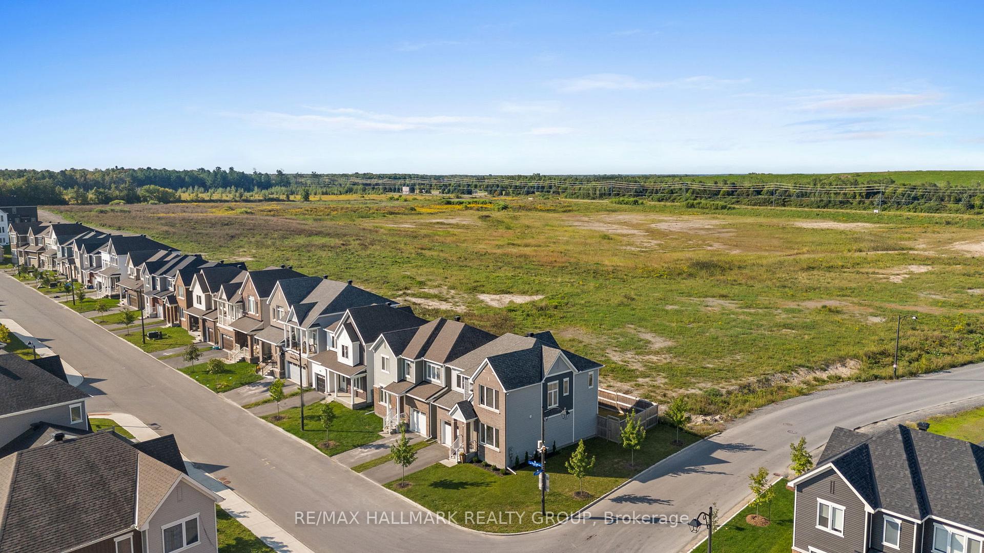 Photo 39 of 3000 Travertine Way, Ottawa, Barrhaven - Half Moon Bay — HOMEH