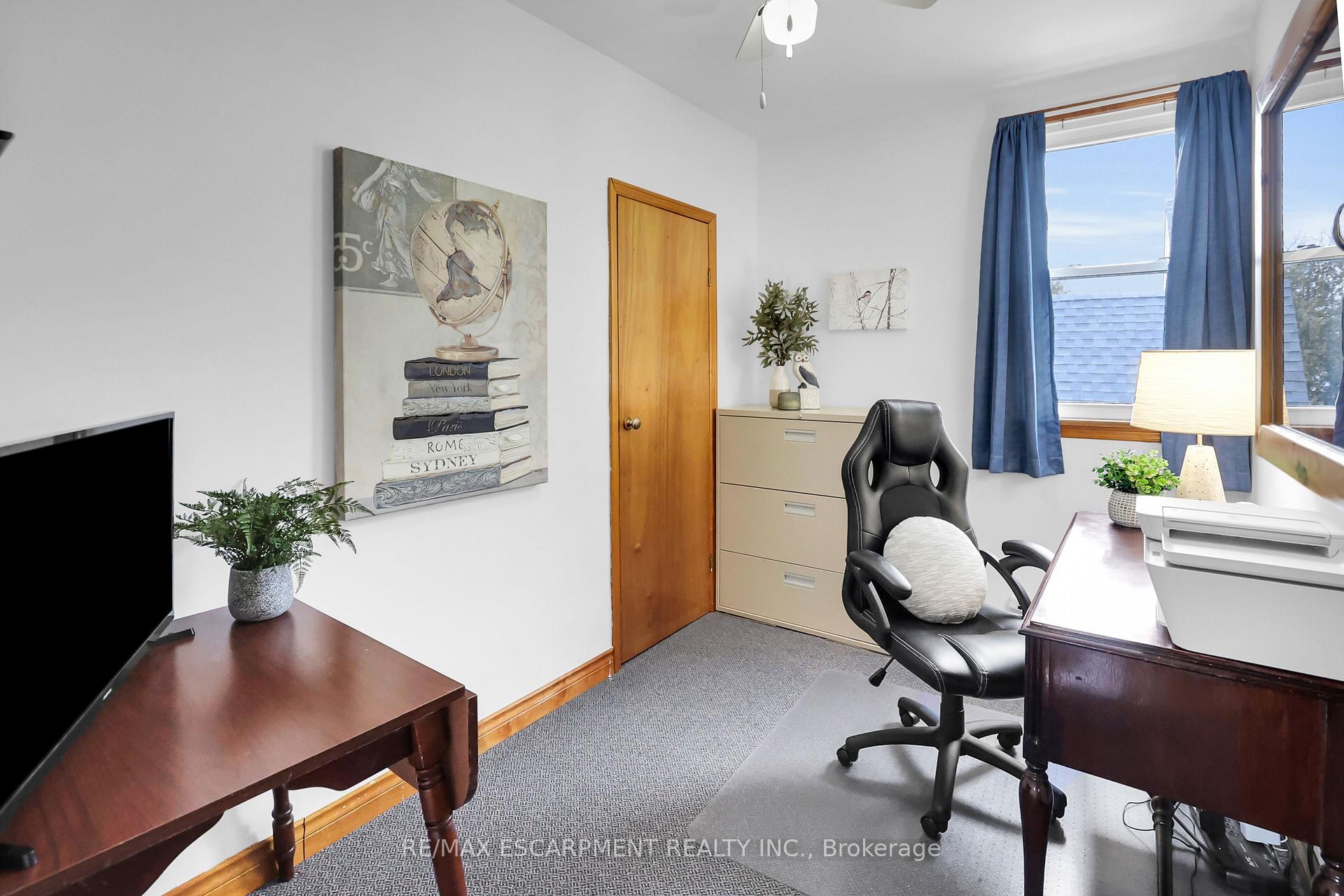 Photo 14 of 16 Kingsway Crescent, St. Catharines, Fairview — HOMEH