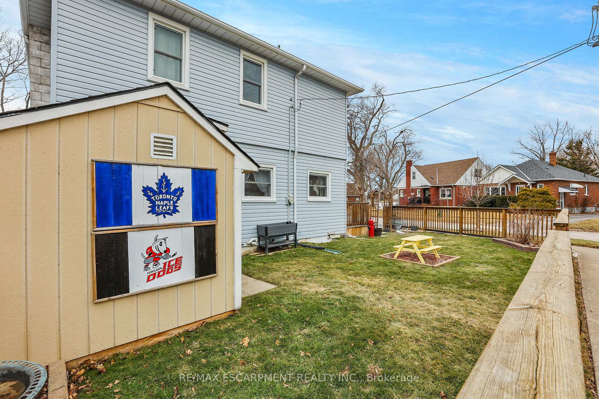 Photo 21 of 16 Kingsway Crescent, St. Catharines, Fairview — HOMEH