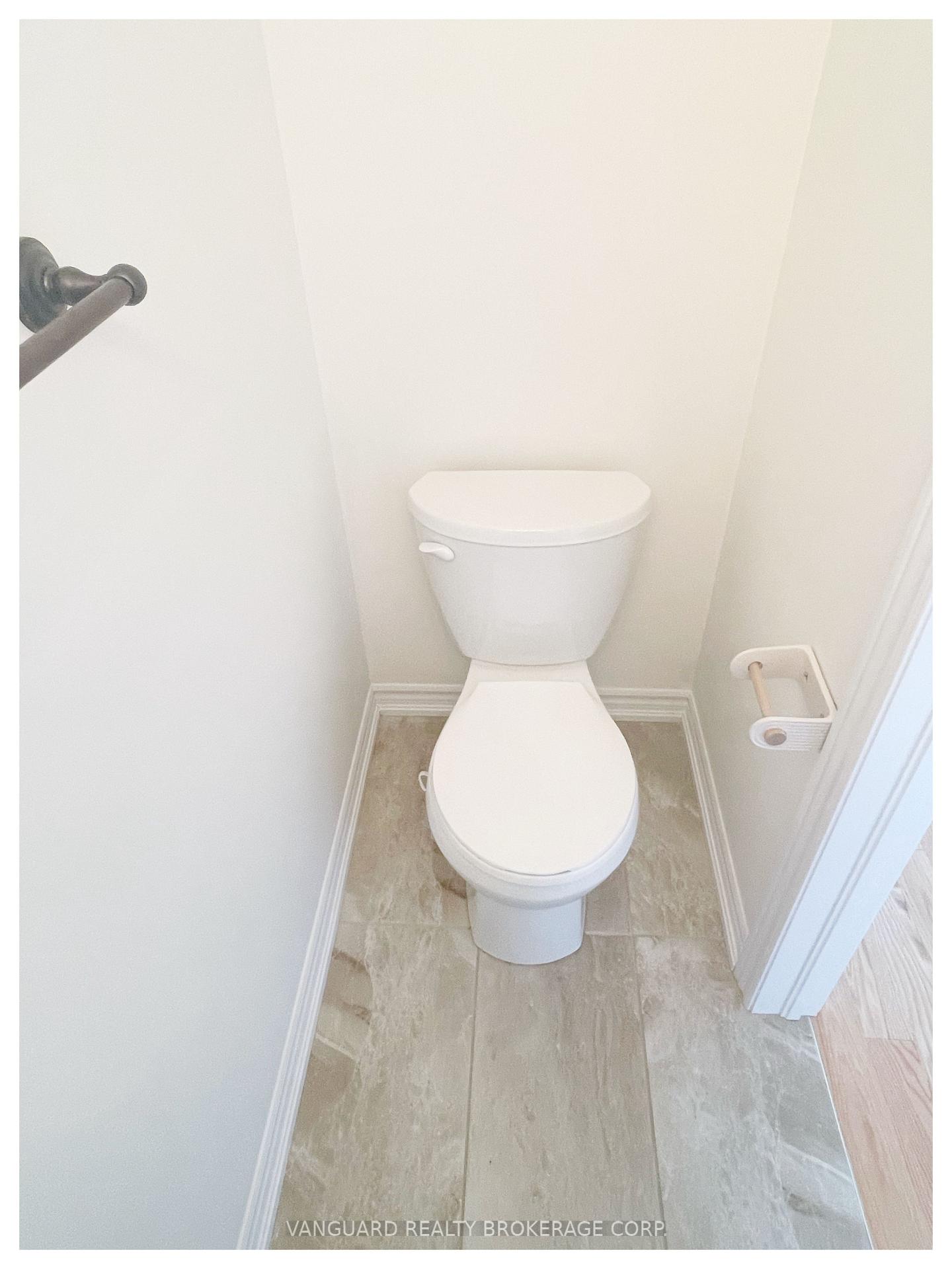 Photo 7 of Unit Main, 31 Bannister Road, Barrie, Rural Barrie Southeast — HOMEH
