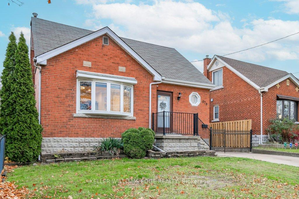 Photo 2 of 678 Brighton Avenue, Hamilton, Parkview — HOMEH