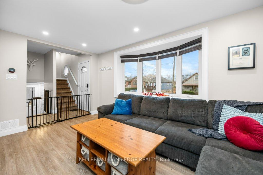 Photo 3 of 678 Brighton Avenue, Hamilton, Parkview — HOMEH
