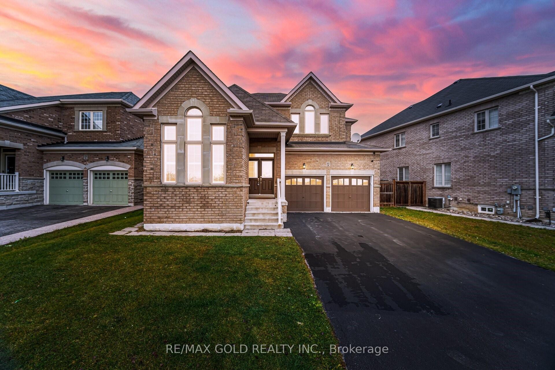 Front of 61 Birch Tree Trail